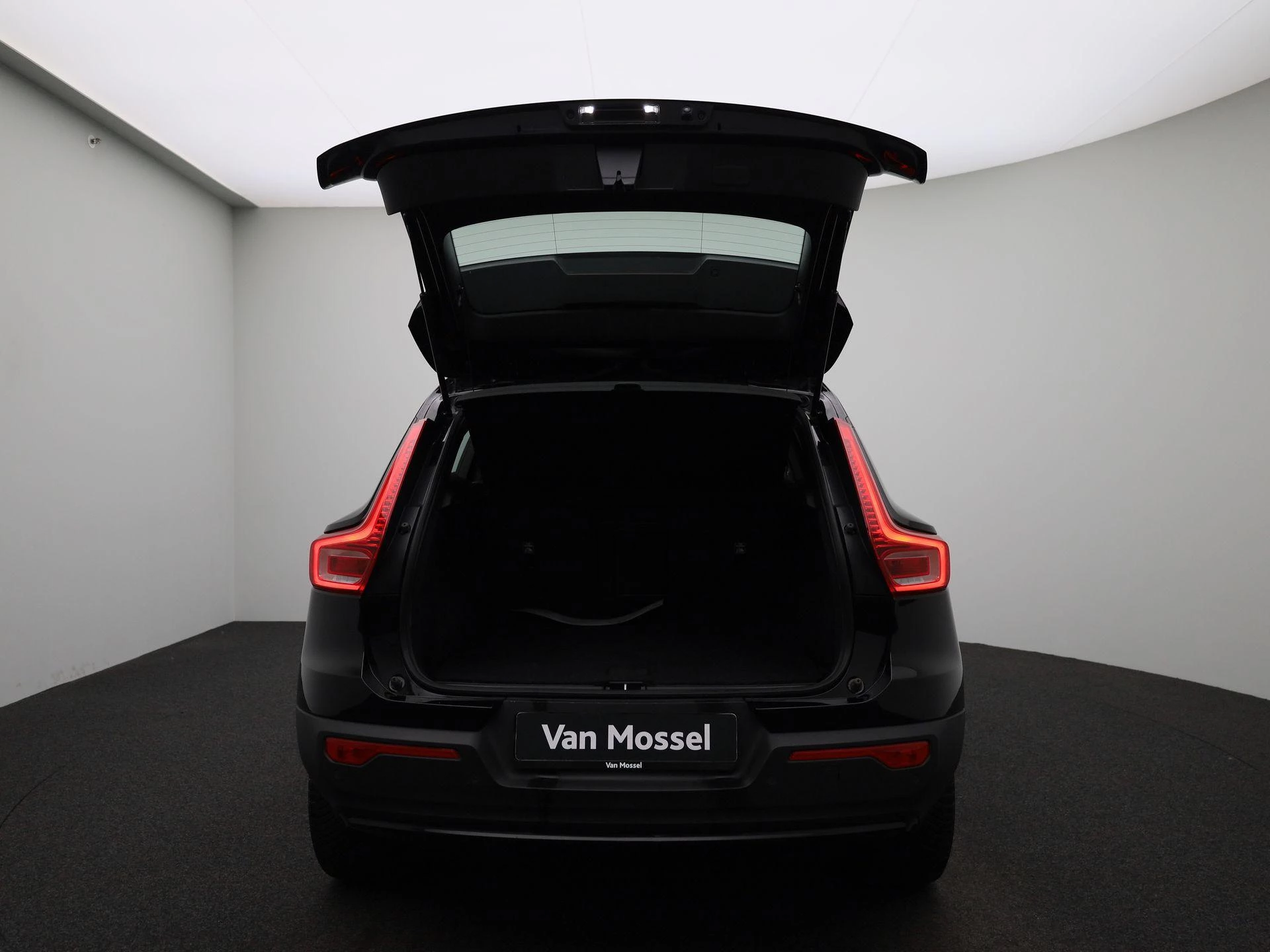 Volvo-XC40-image-10