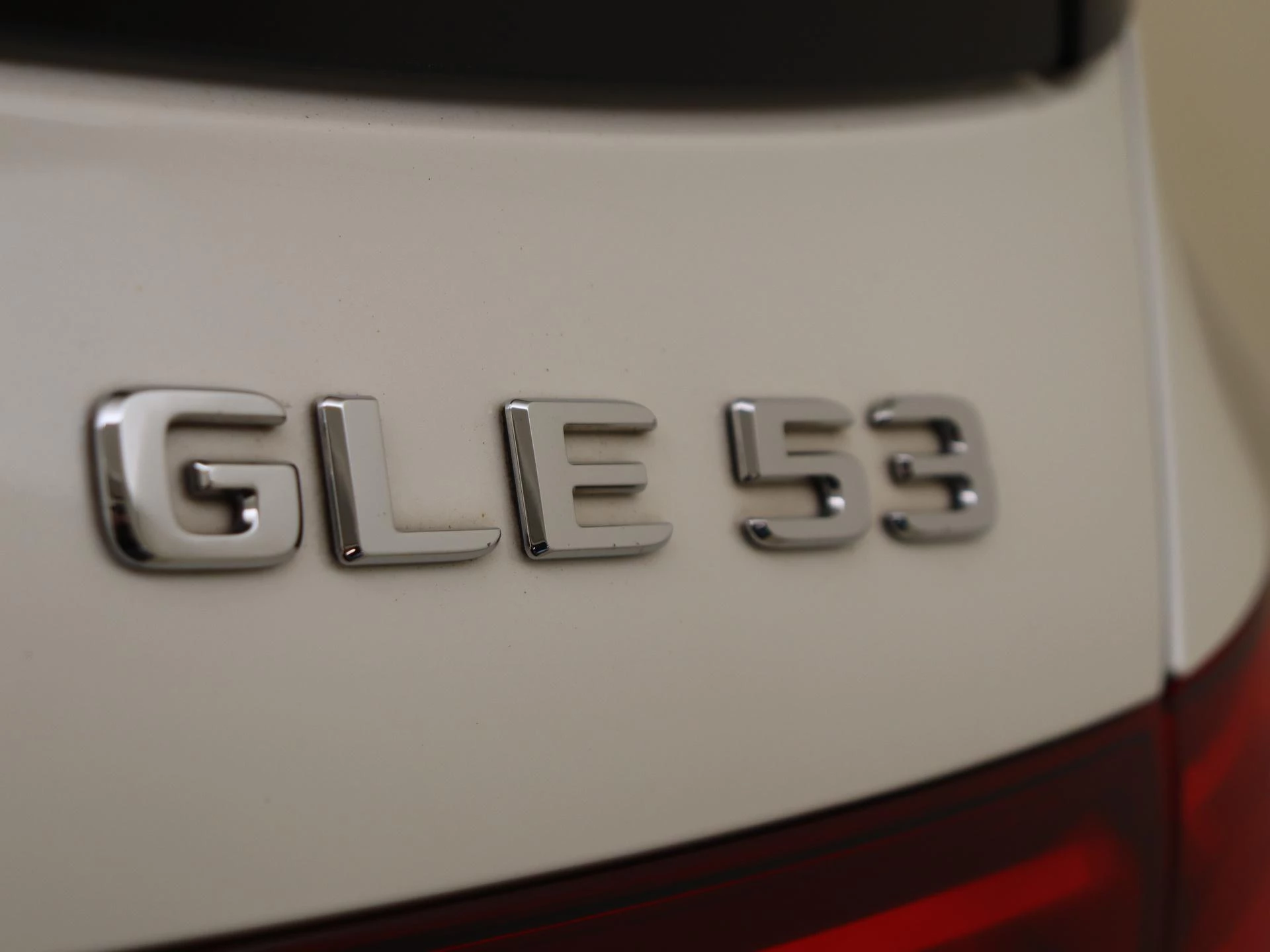Mercedes-Benz-GLE-image-43