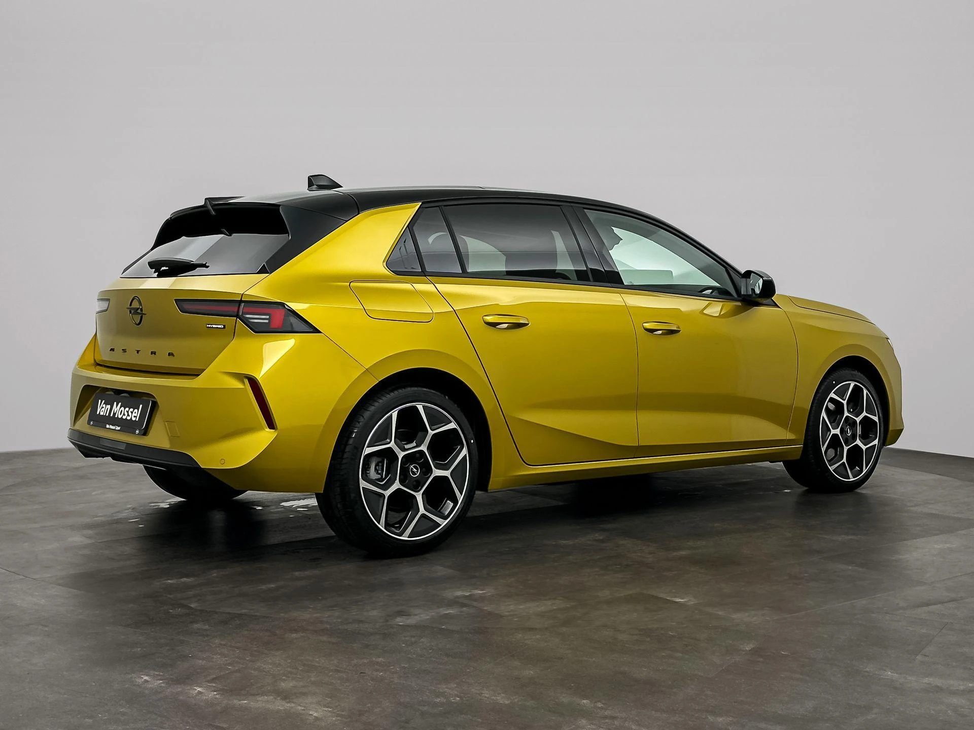 Opel-Astra-image-2