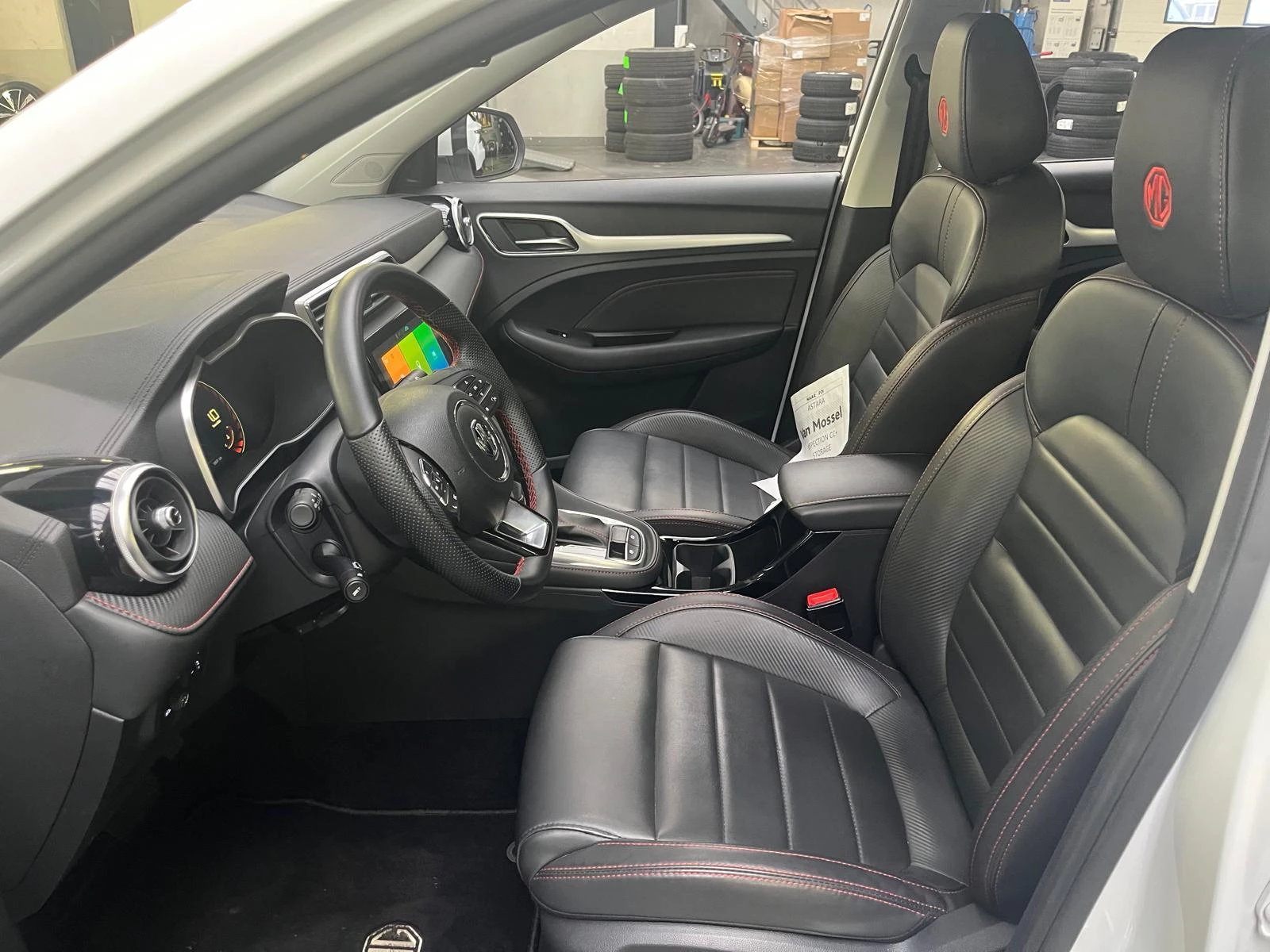 MG ZS Luxury