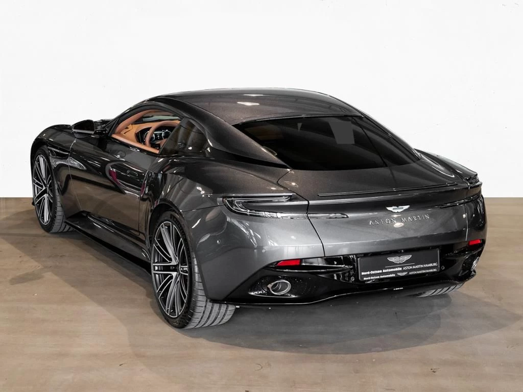 Aston Martin DB12 Coupe Aston Martin Hamburg