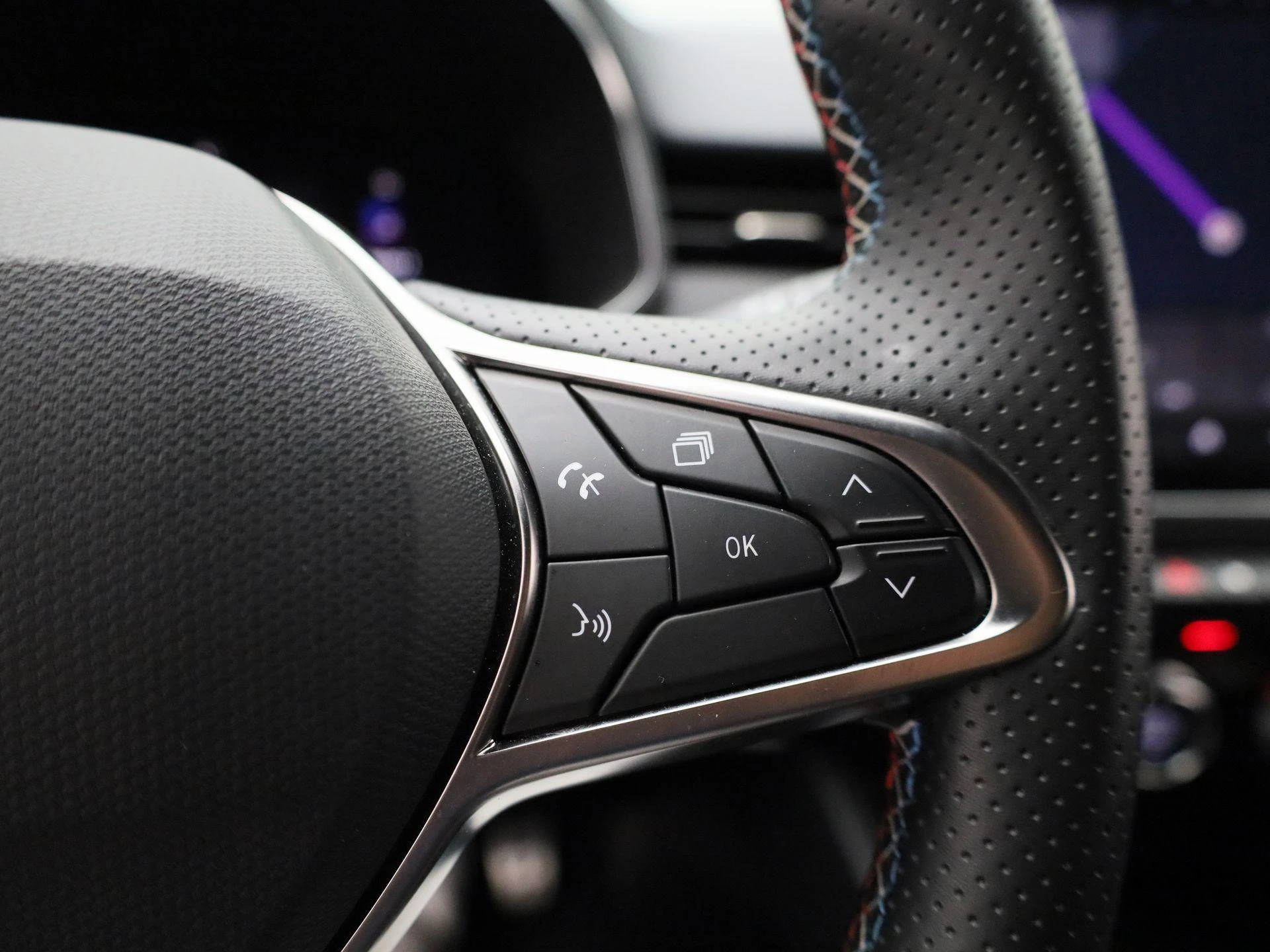 Renault-Clio-image-17