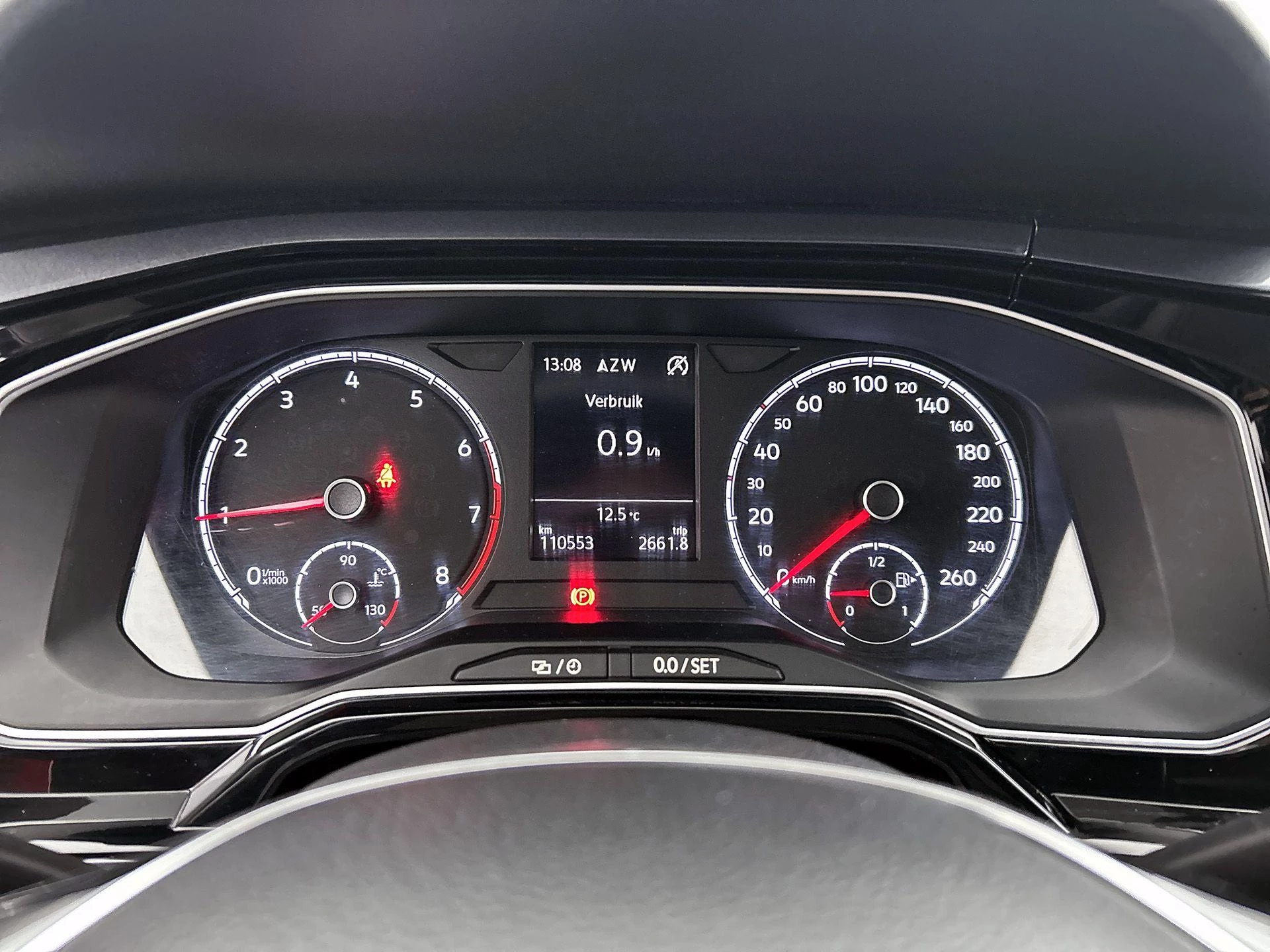 Volkswagen-Polo-image-12