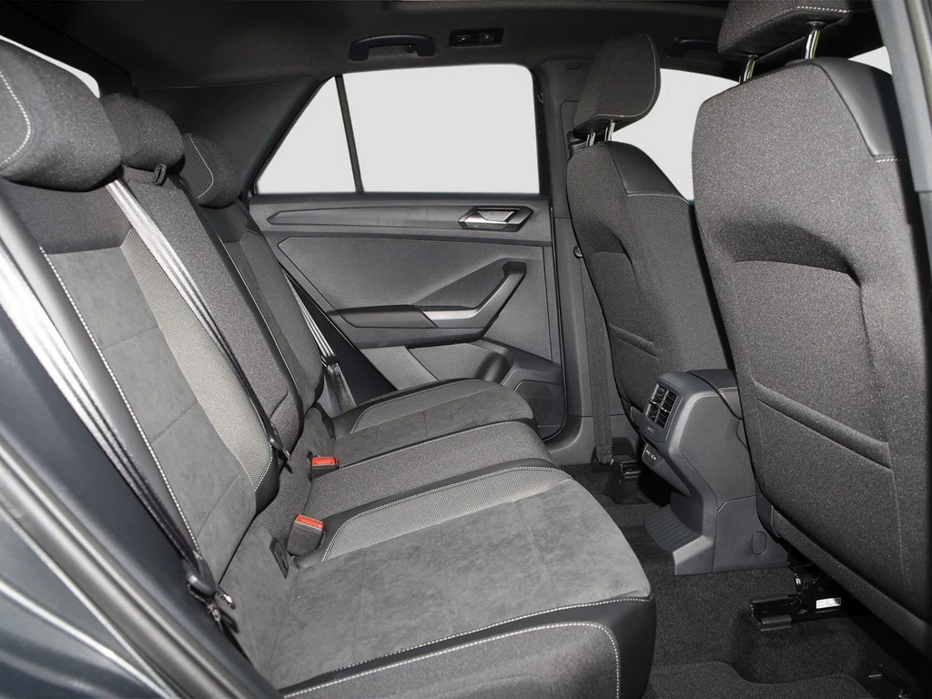 Volkswagen T-Roc 2.0 TDI DSG Style AHK, RFK, Pano