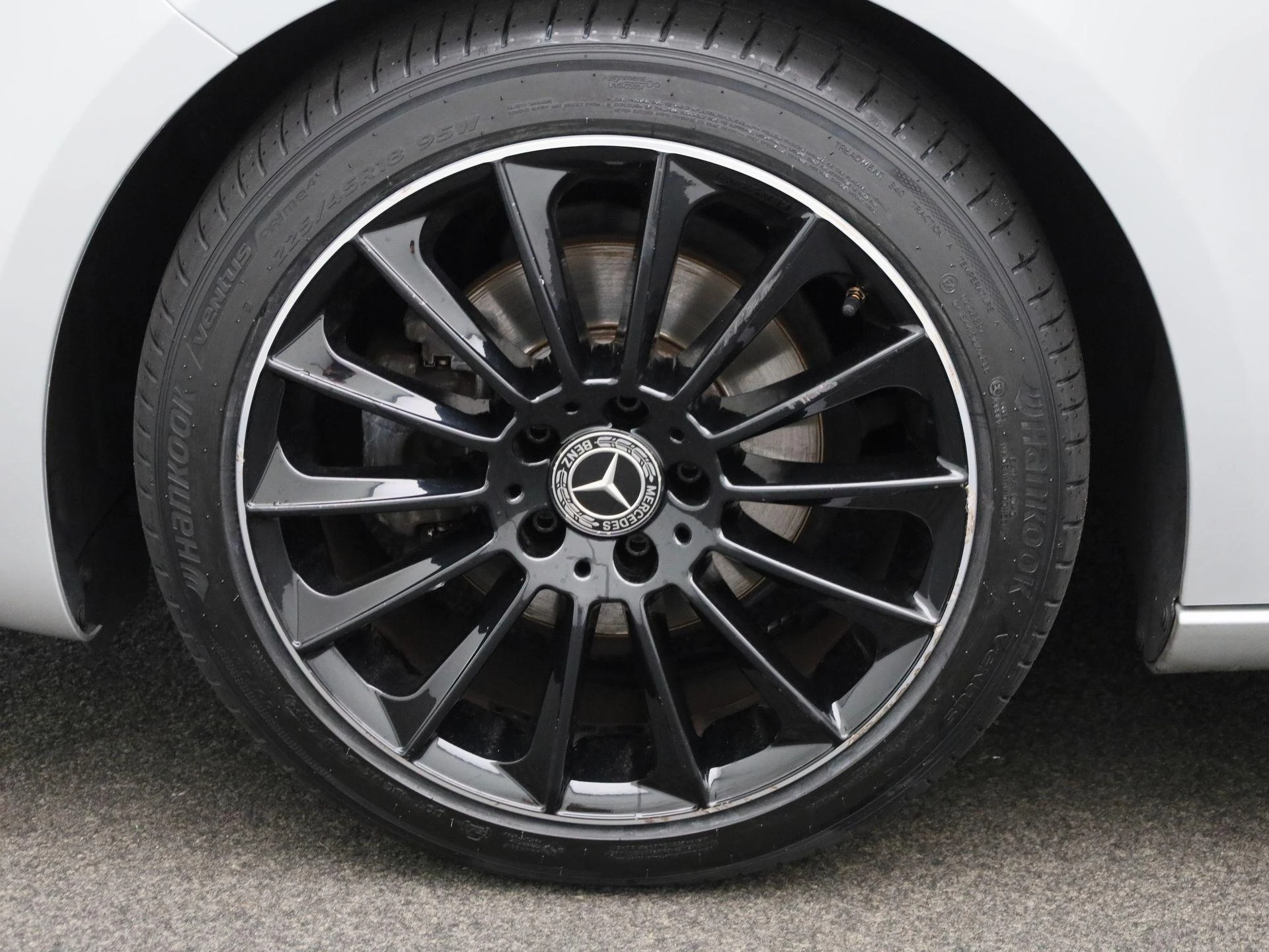 Mercedes-Benz-A-Klasse-image-11