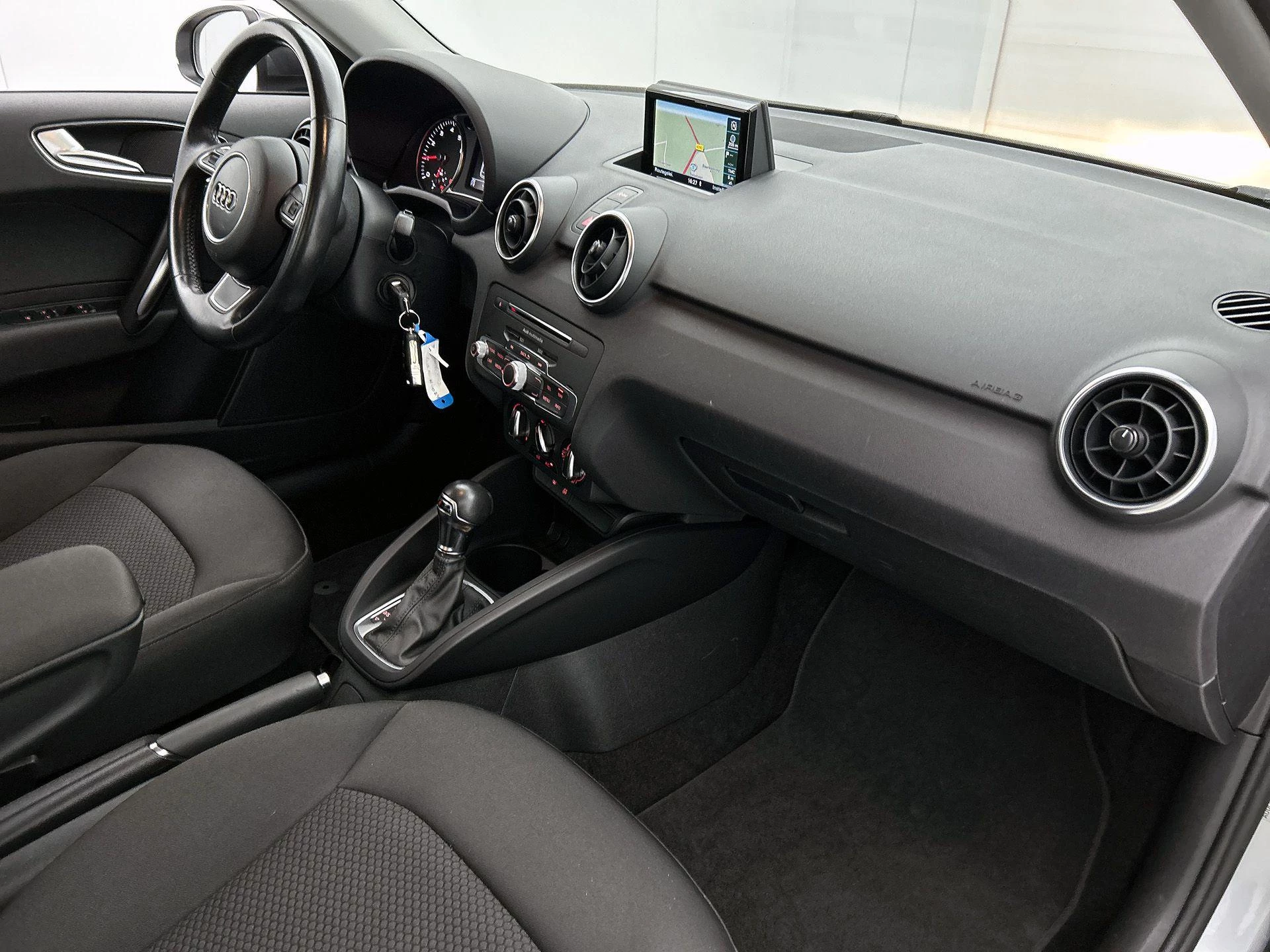 Audi-A1 Sportback-image-13