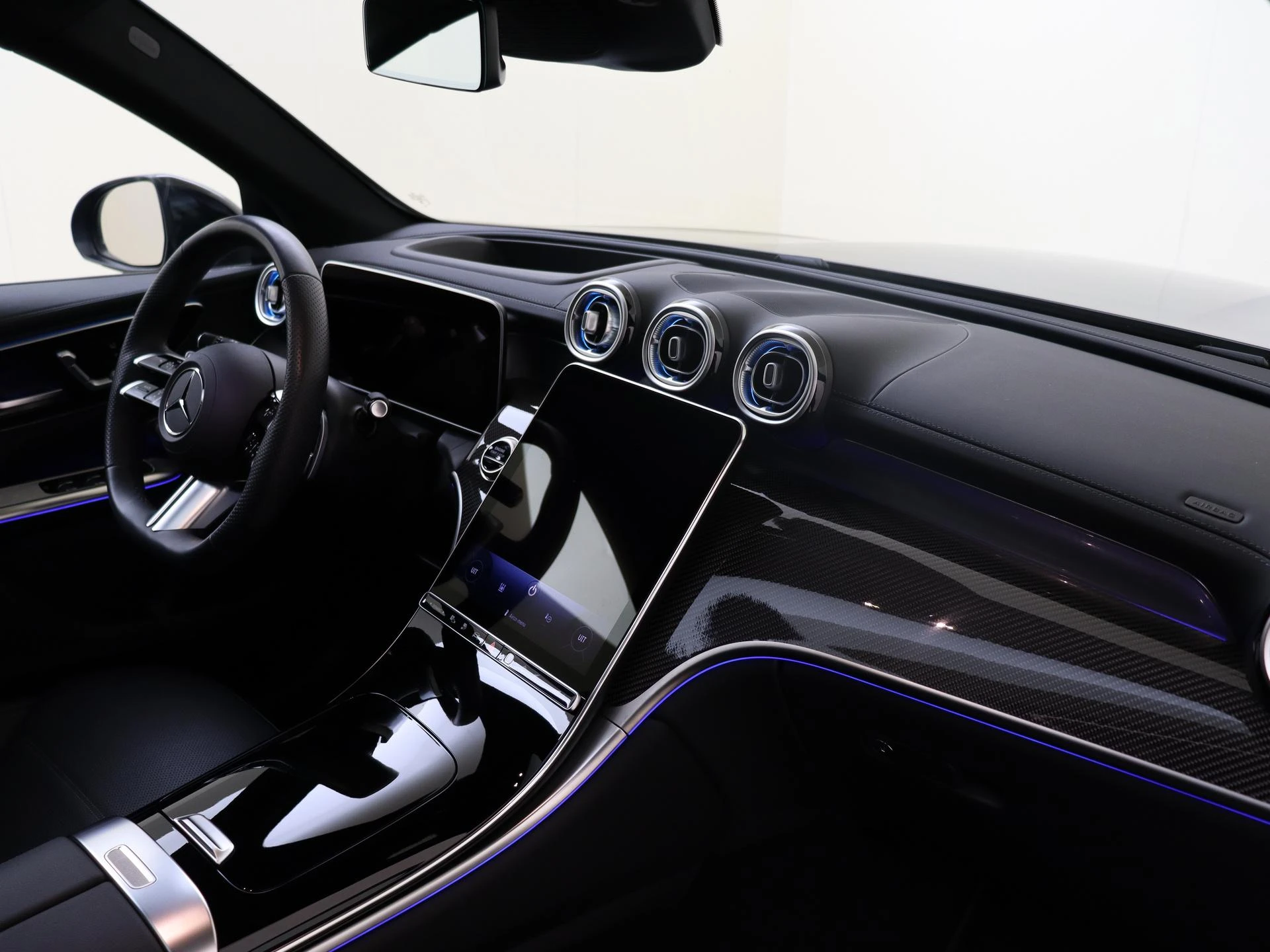 Mercedes-Benz-GLC-image-4