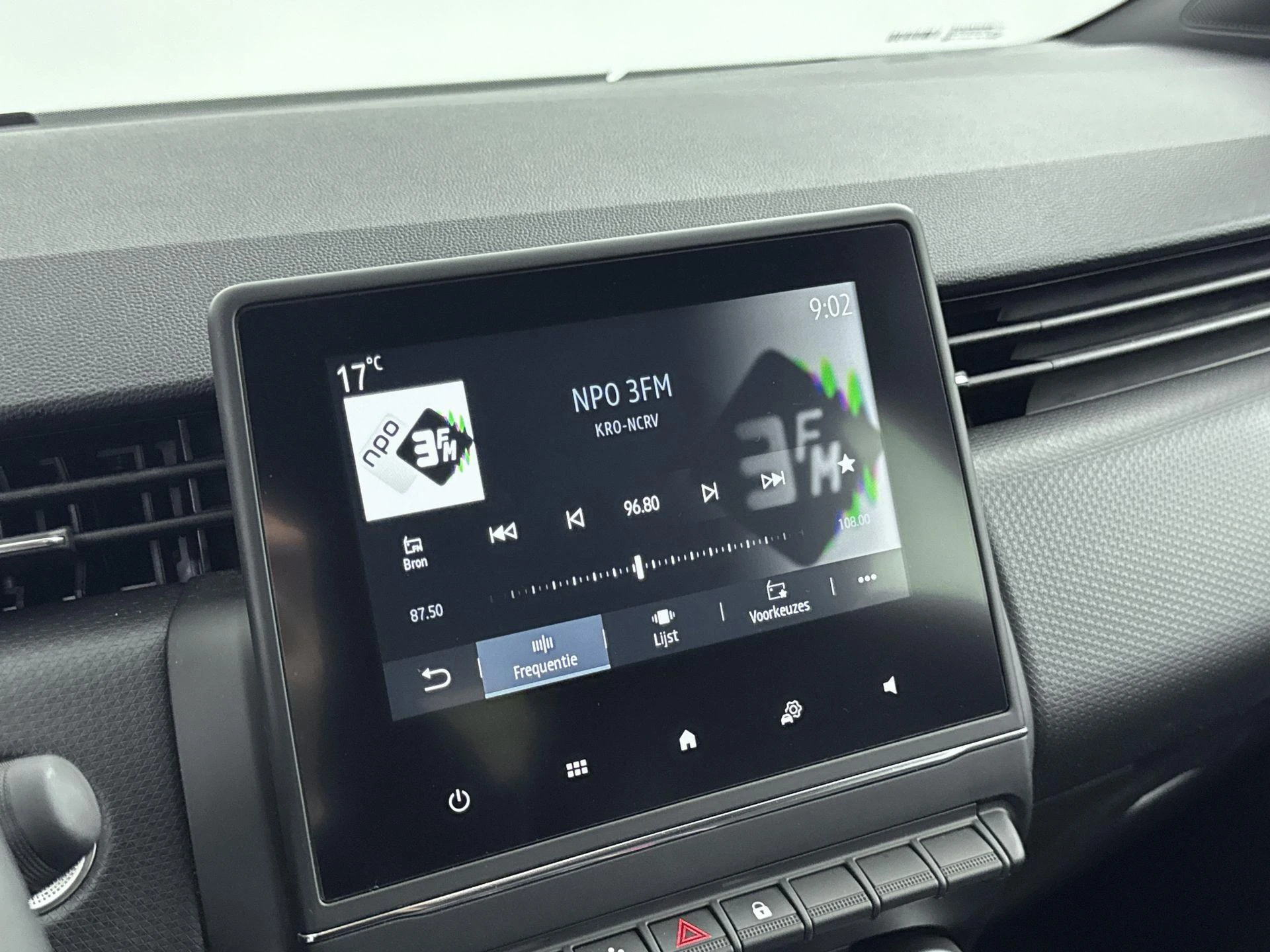 Renault-Clio-image-6