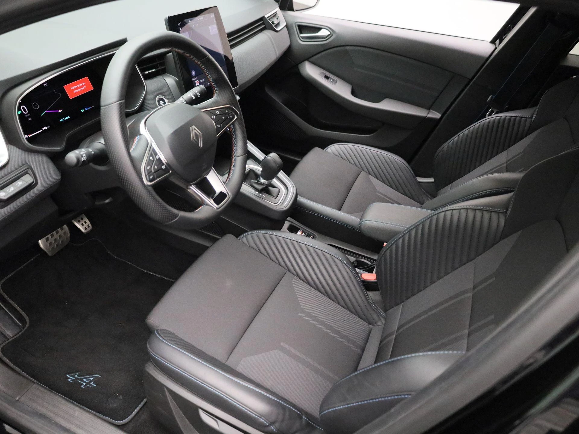Renault-Clio-image-14