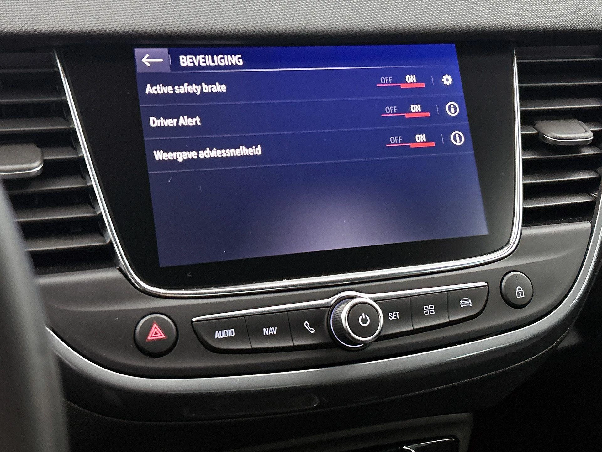 Opel-Crossland-image-11