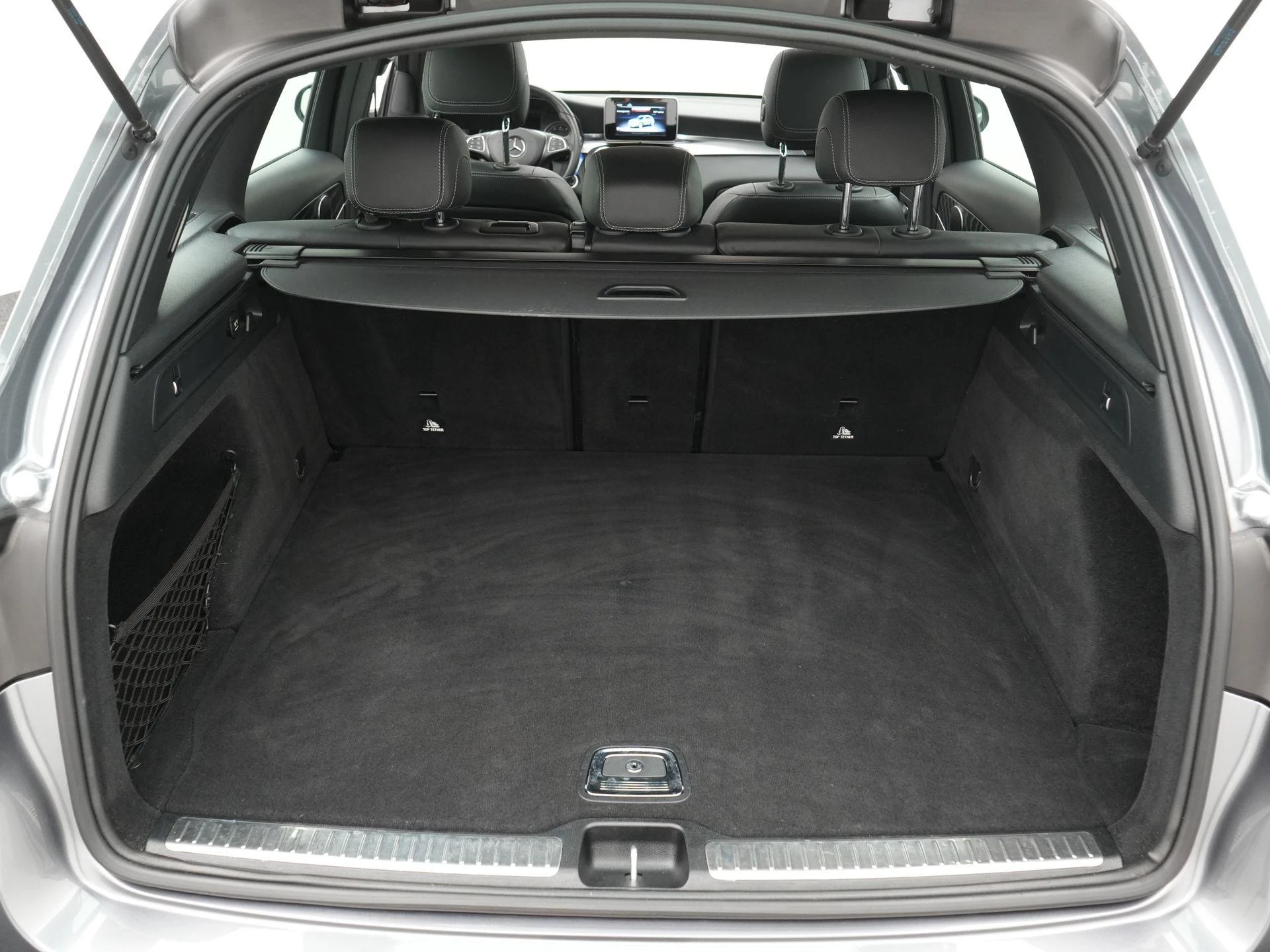 Mercedes-Benz-GLC-image-34