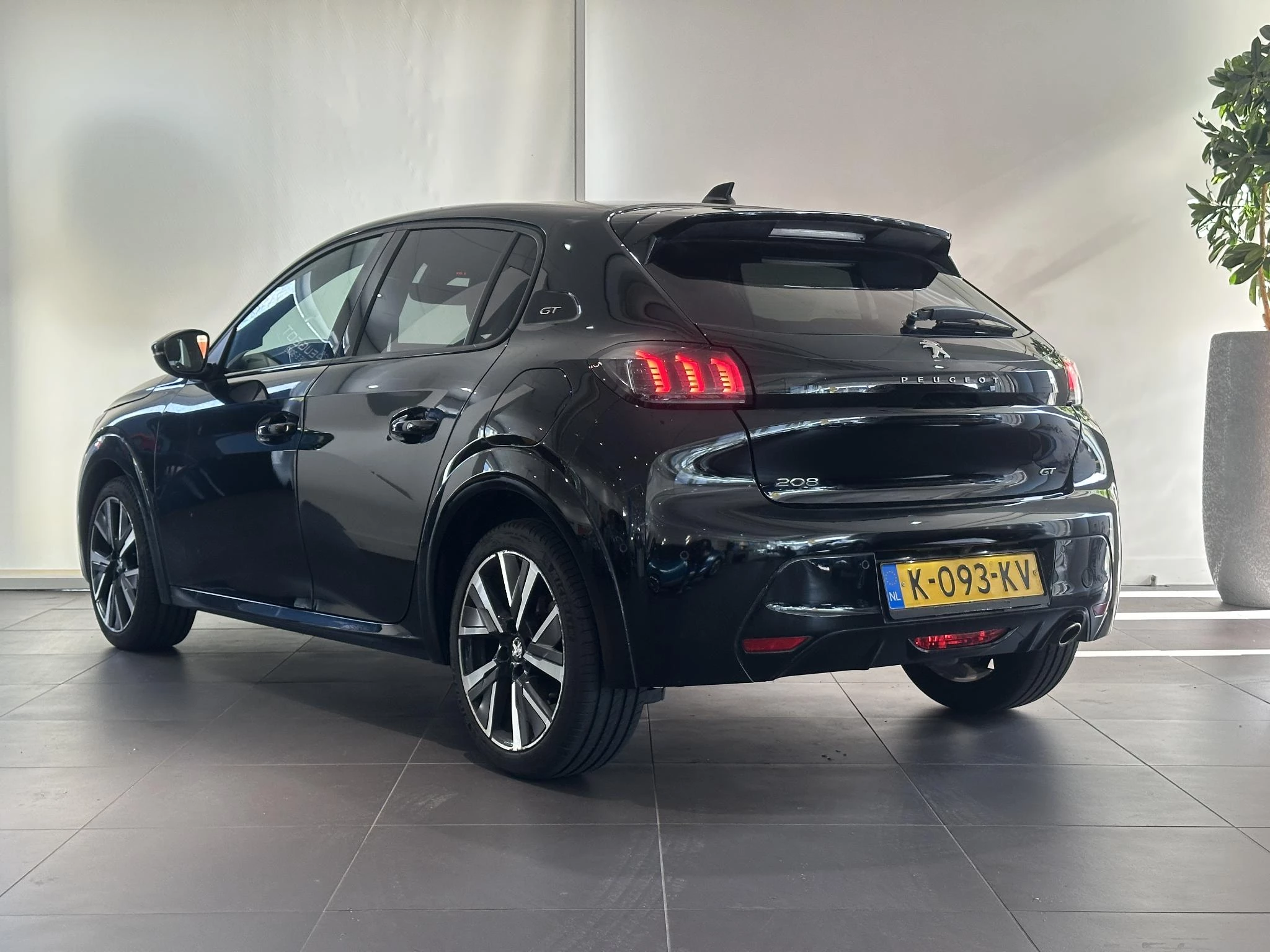 Peugeot-208-image-7