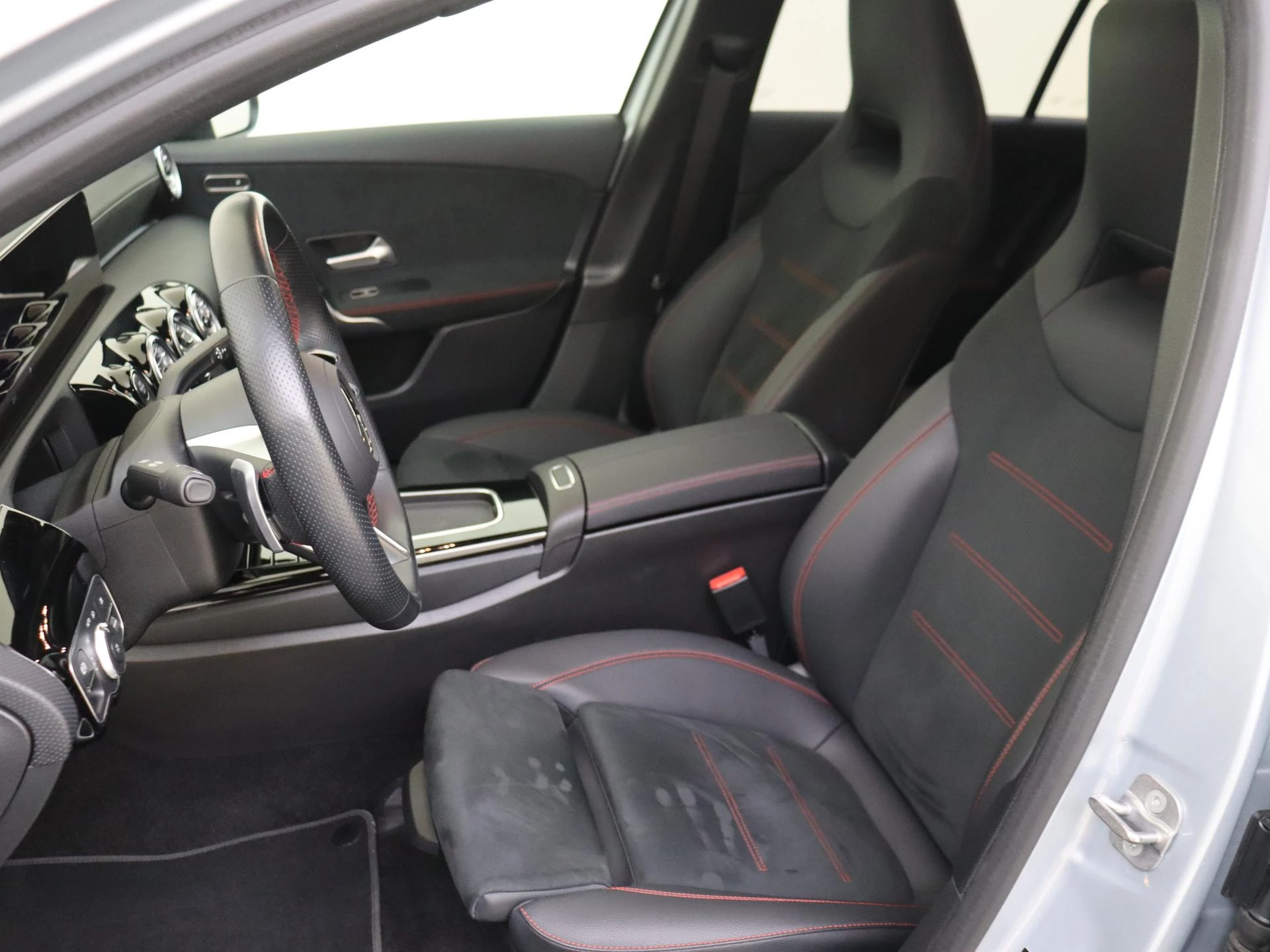 Mercedes-Benz-A-Klasse-image-14