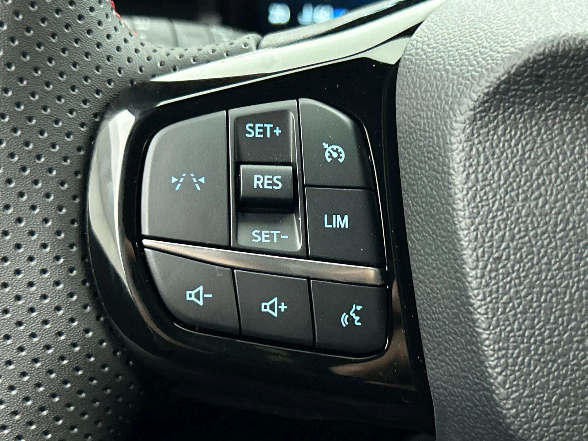 Ford-Puma-image-5