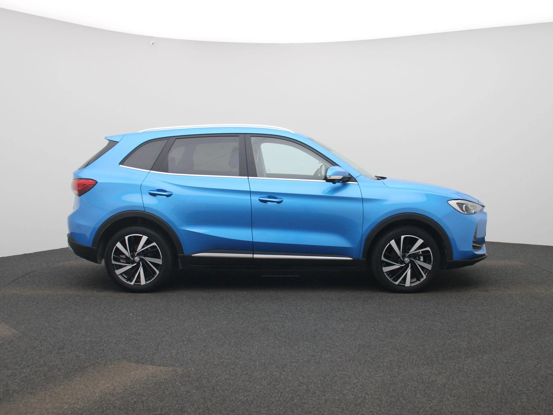 MG-ZS-image-10