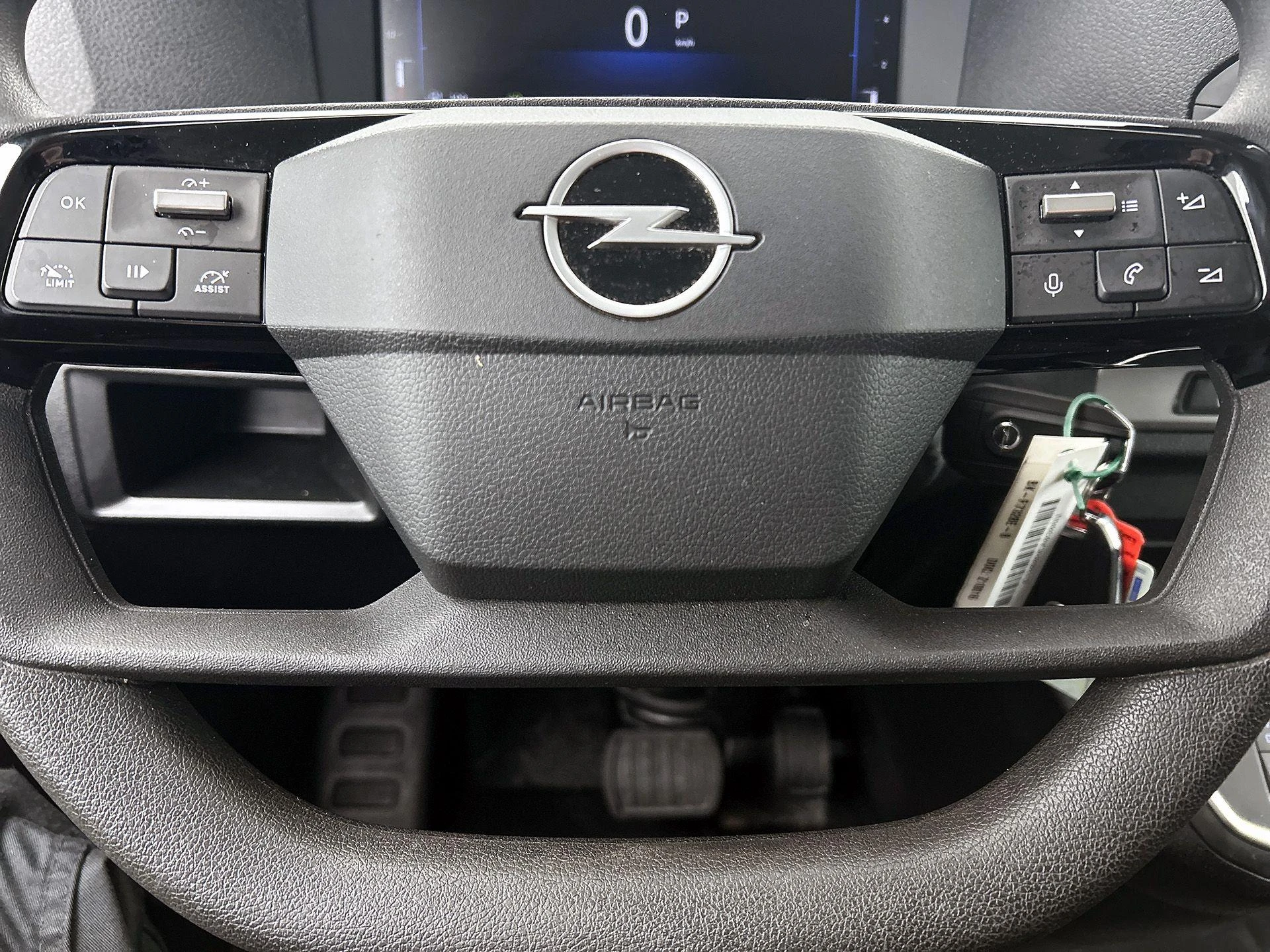 Opel-Vivaro-image-31