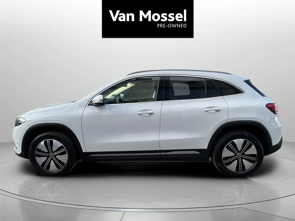 Mercedes-Benz-EQA-image-7