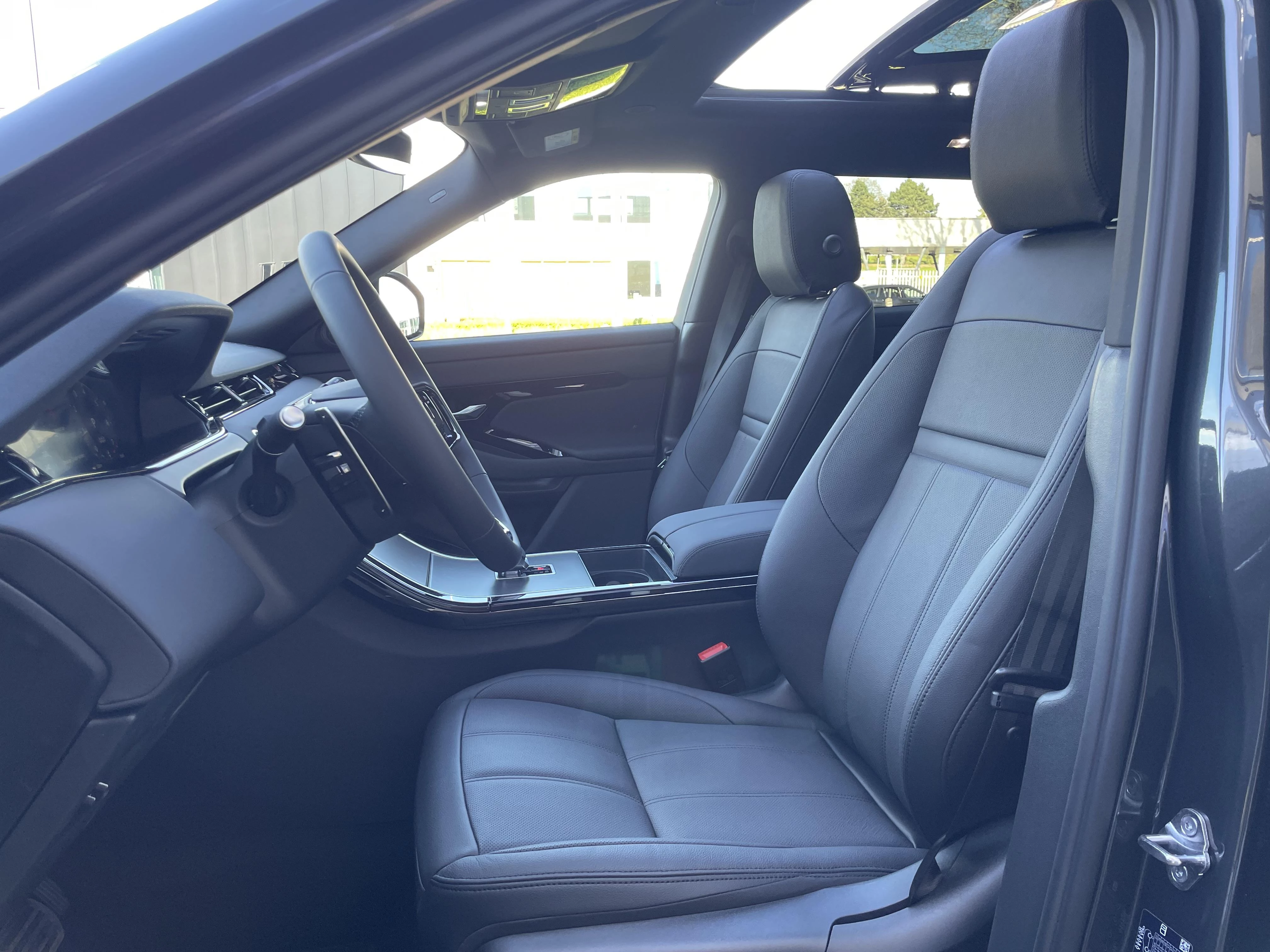 Land Rover Range Rover Evoque P160 S FWD Auto. 26.5MY