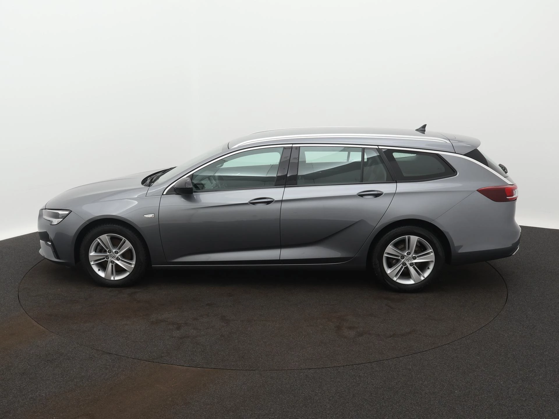 Opel-Insignia-image-1
