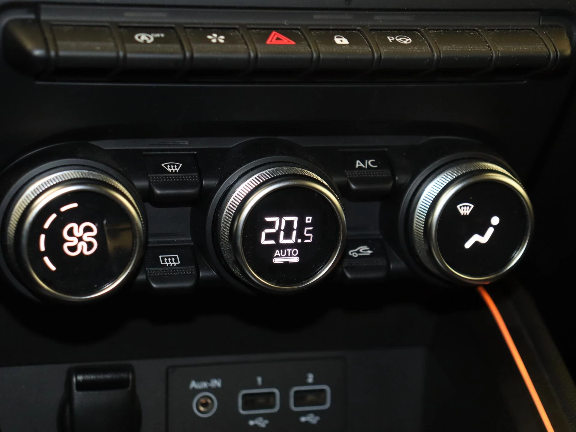 Renault-Clio-image-18