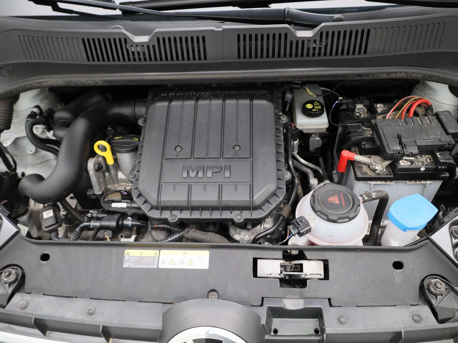 Volkswagen-up!-image-21