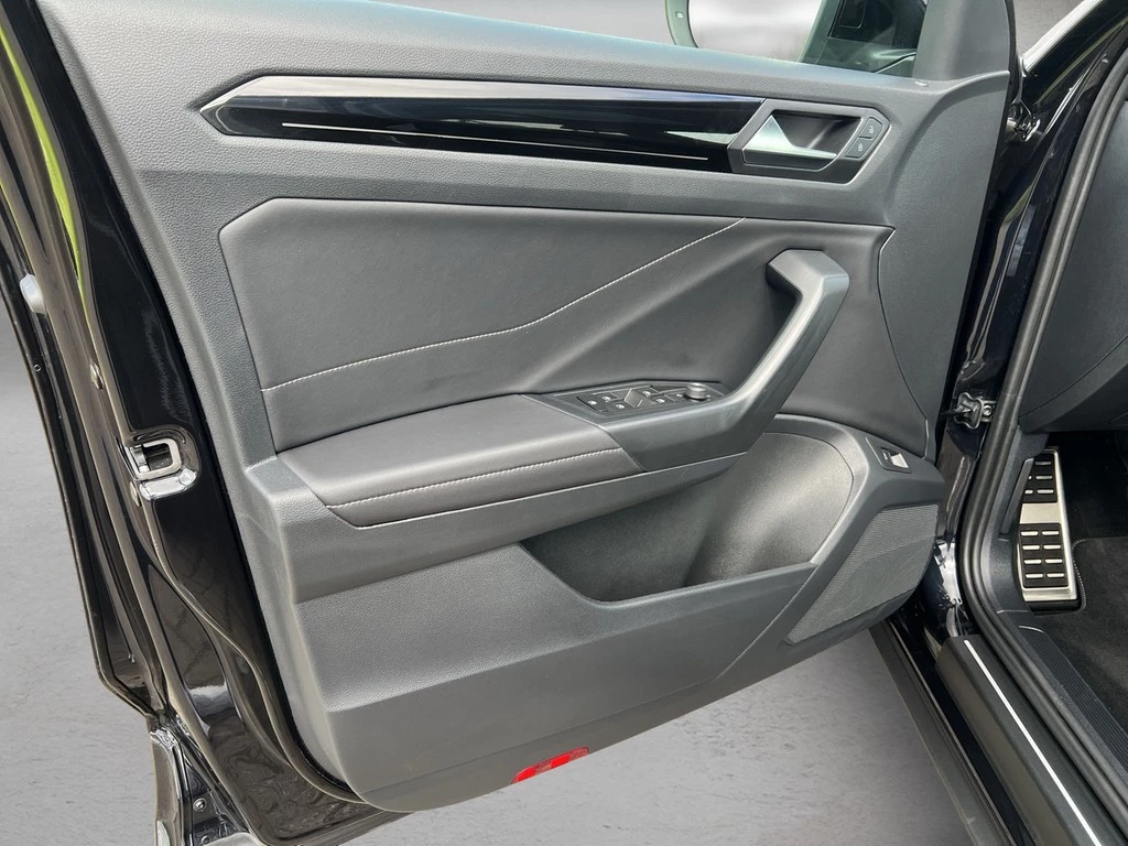 Volkswagen T-Roc 1.5 TSI R-Line *Pano*
