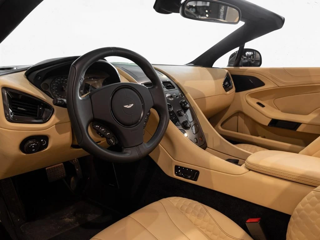 Aston Martin-Vanquish-image-3