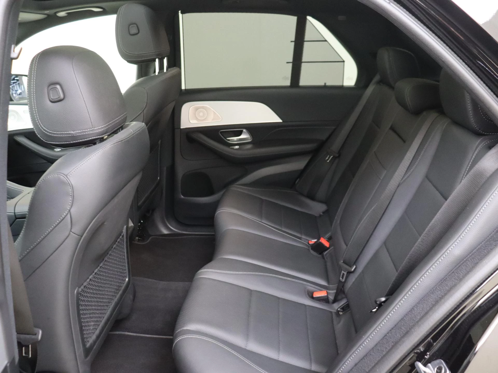 Mercedes-Benz-GLE-image-11