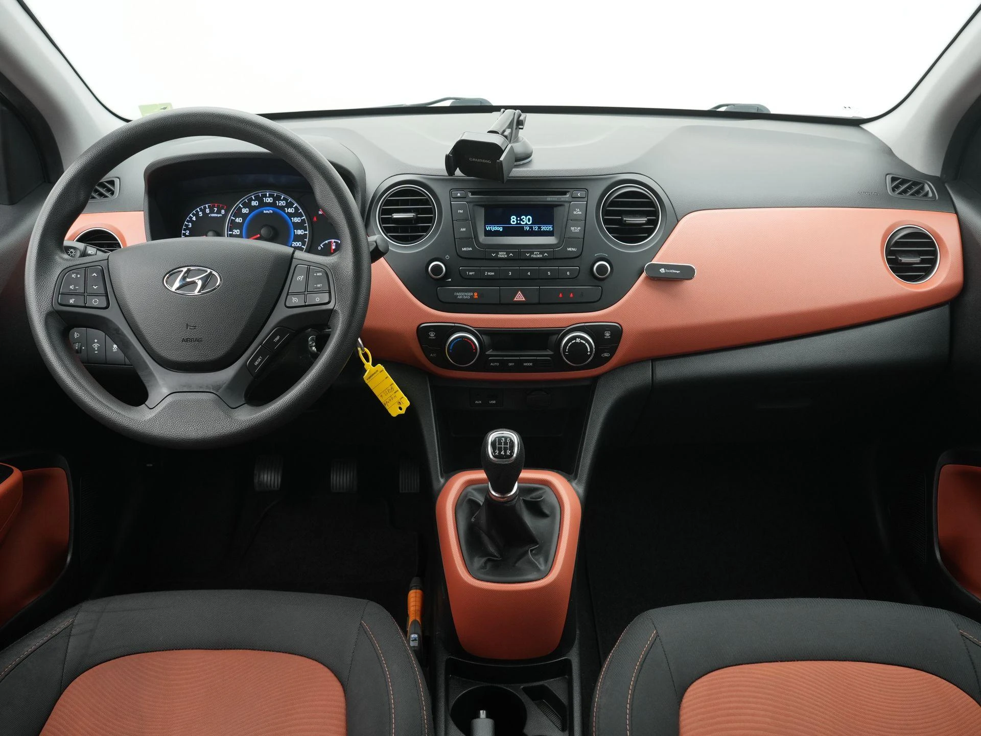 Hyundai-i10-image-6