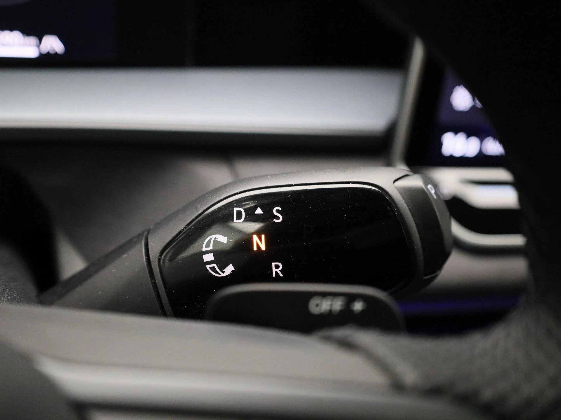 Volkswagen Tayron 1.5 eHybrid R-Line Edition 204 PK|