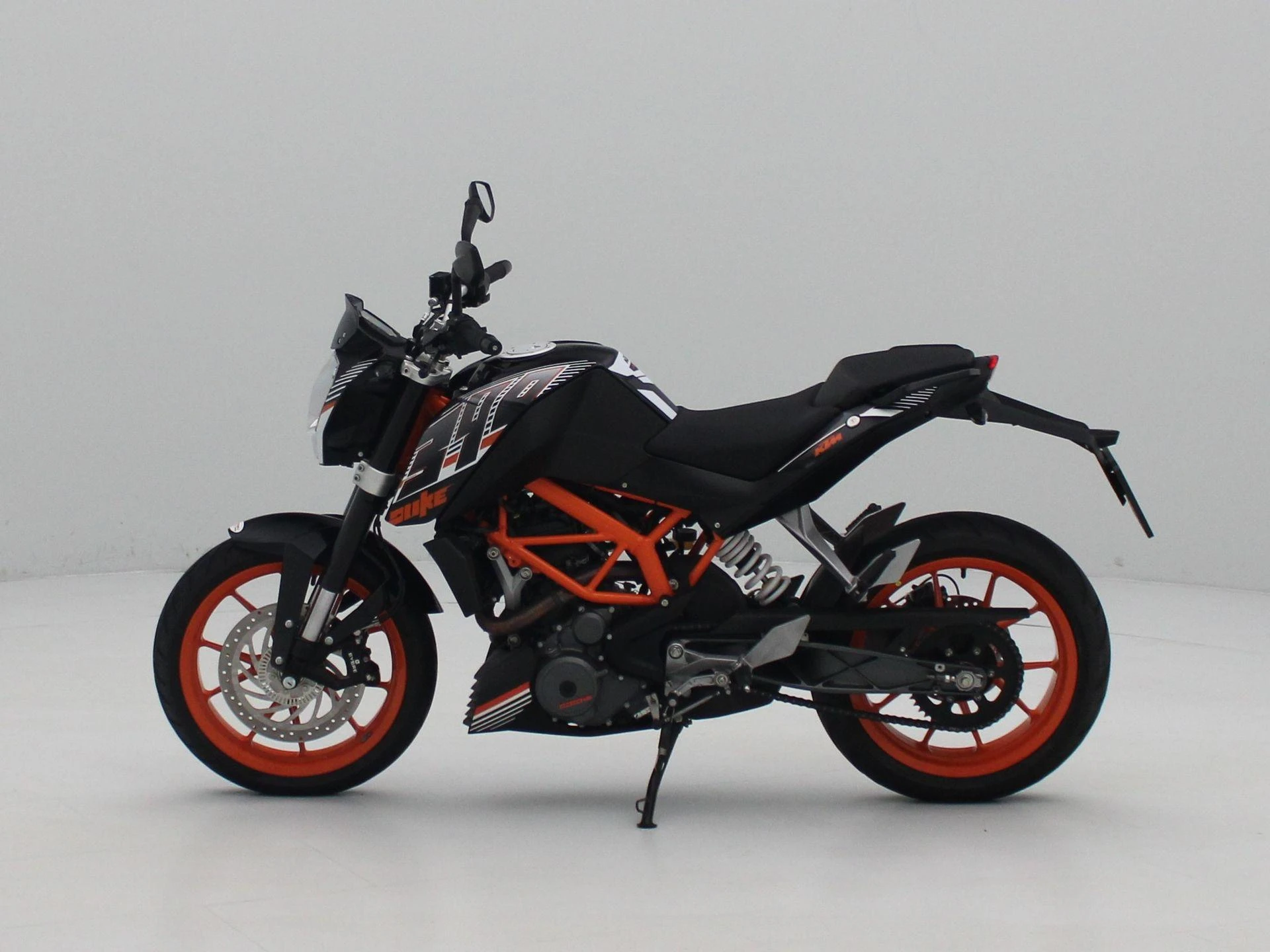 KTM-390-image-2