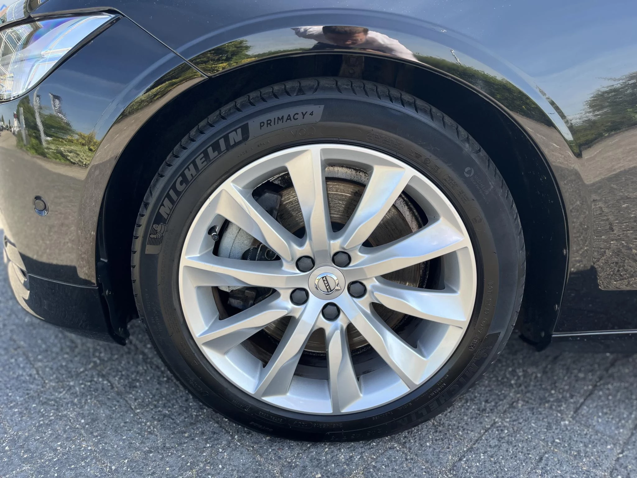 Volvo-V90-image-3