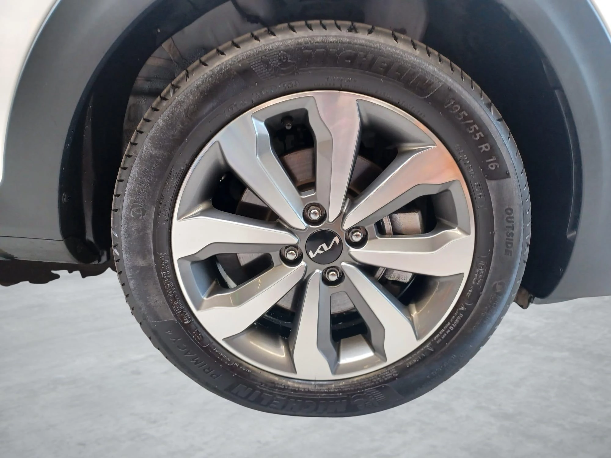 Kia Stonic 1.0T 100 6MT Style Edition