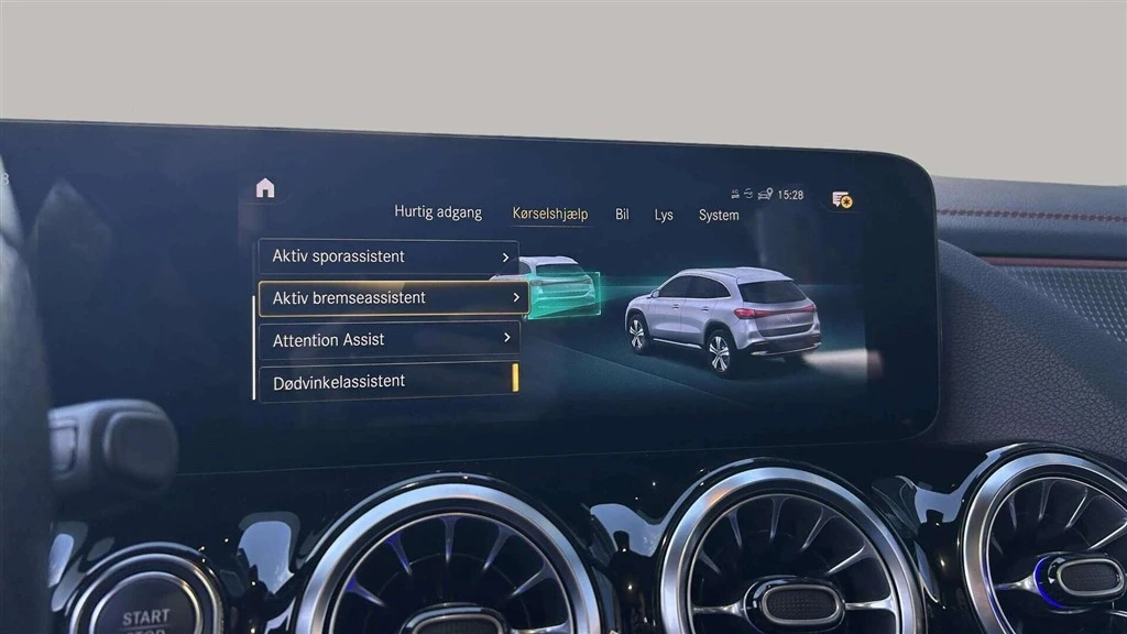 Mercedes-Benz-EQA-image-18