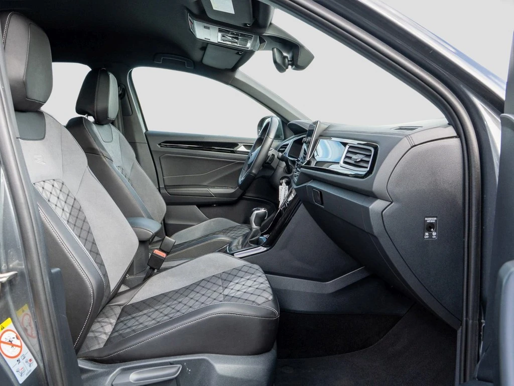 Volkswagen-T-Roc-image-6