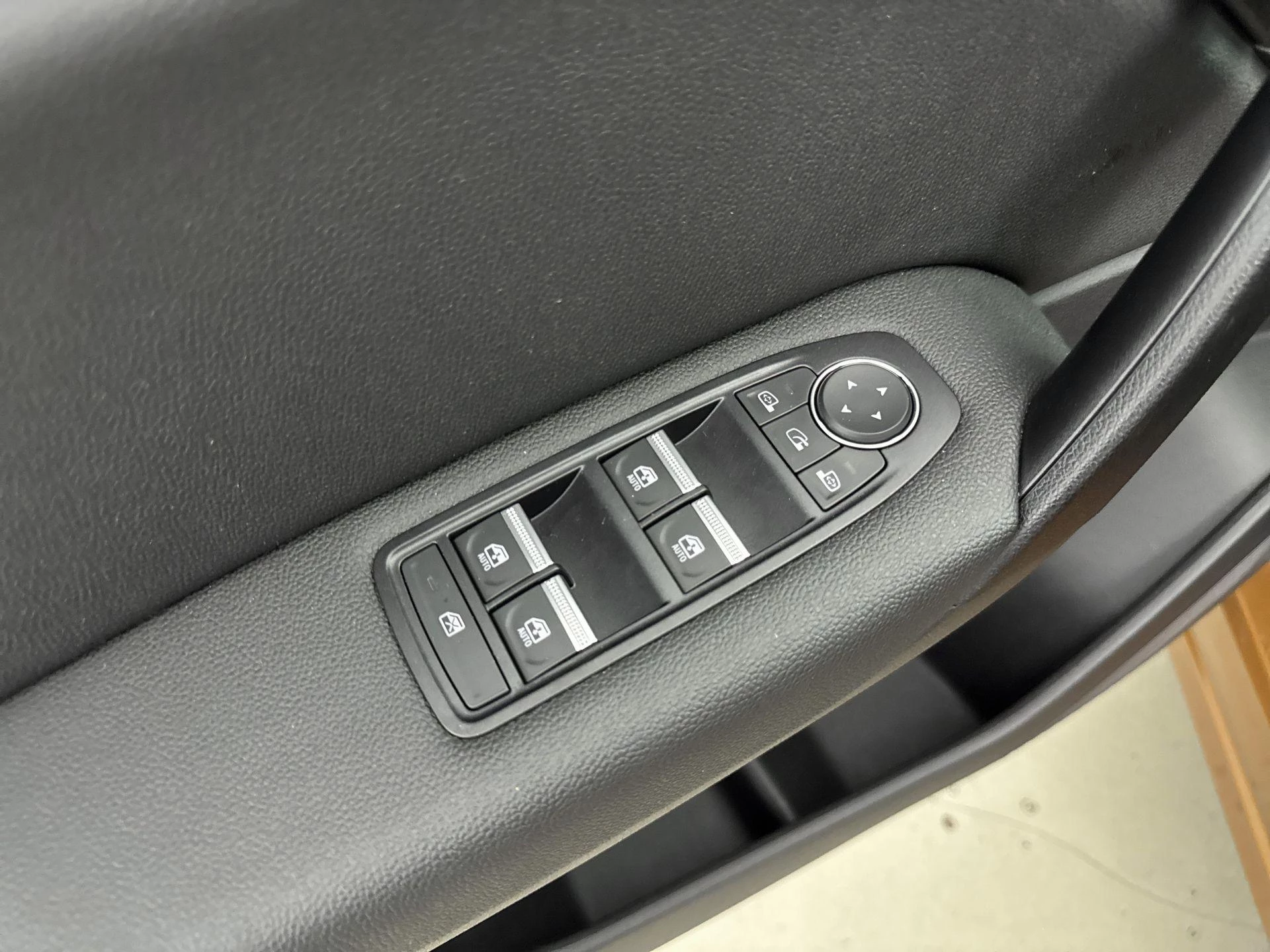 Renault-Captur-image-9