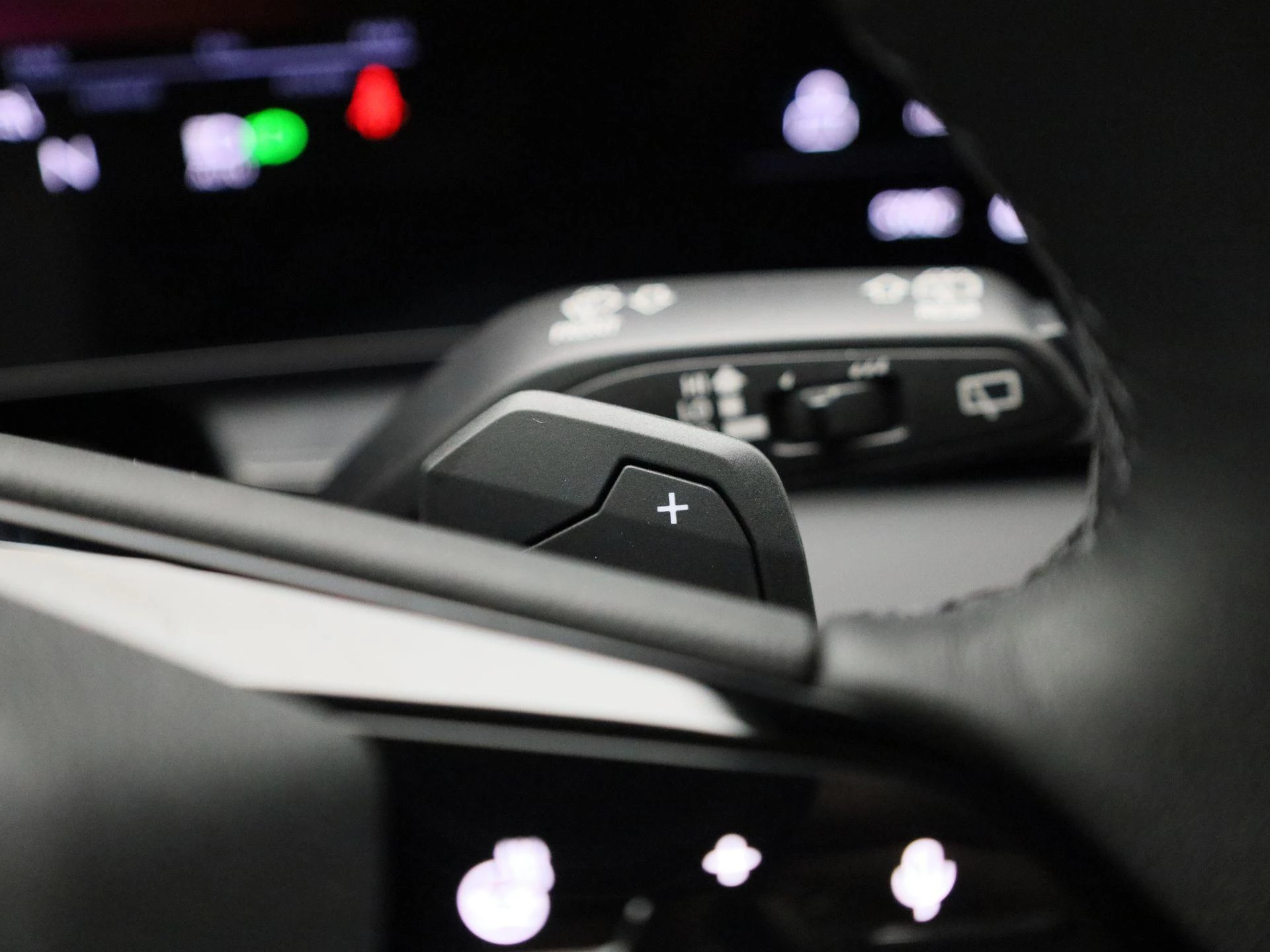 Audi-Q6 e-tron-image-27