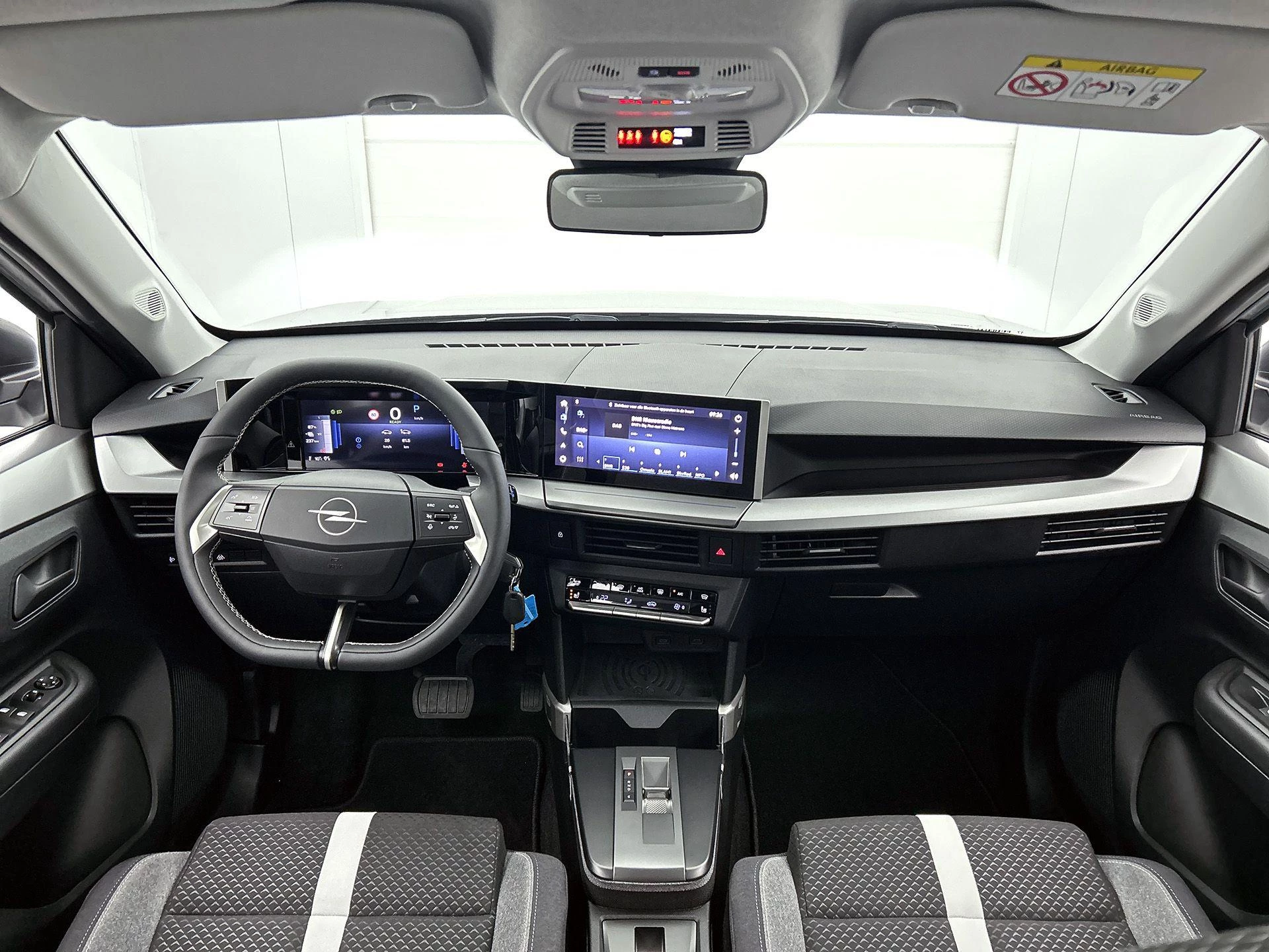 Opel Frontera Electric Edition 44 kWh