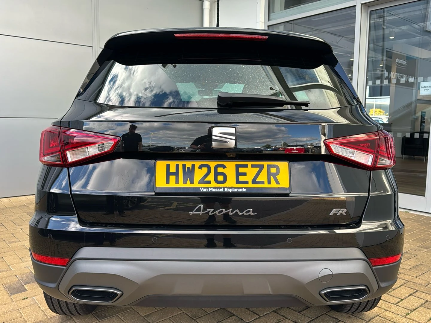 SEAT-Arona-image-5