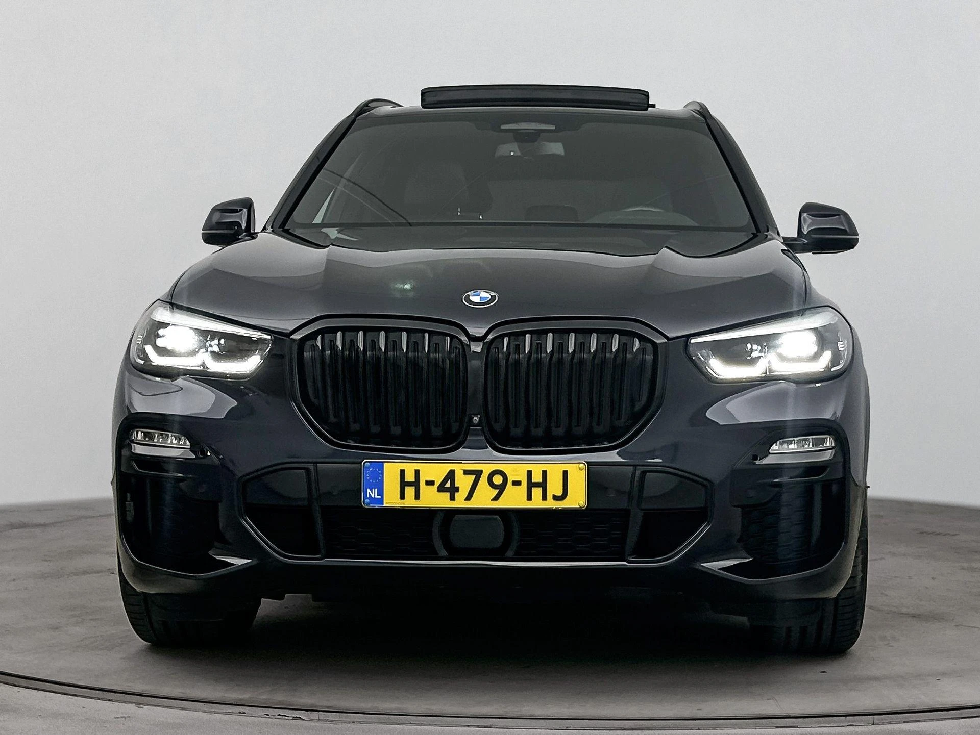 BMW-X5-image-4