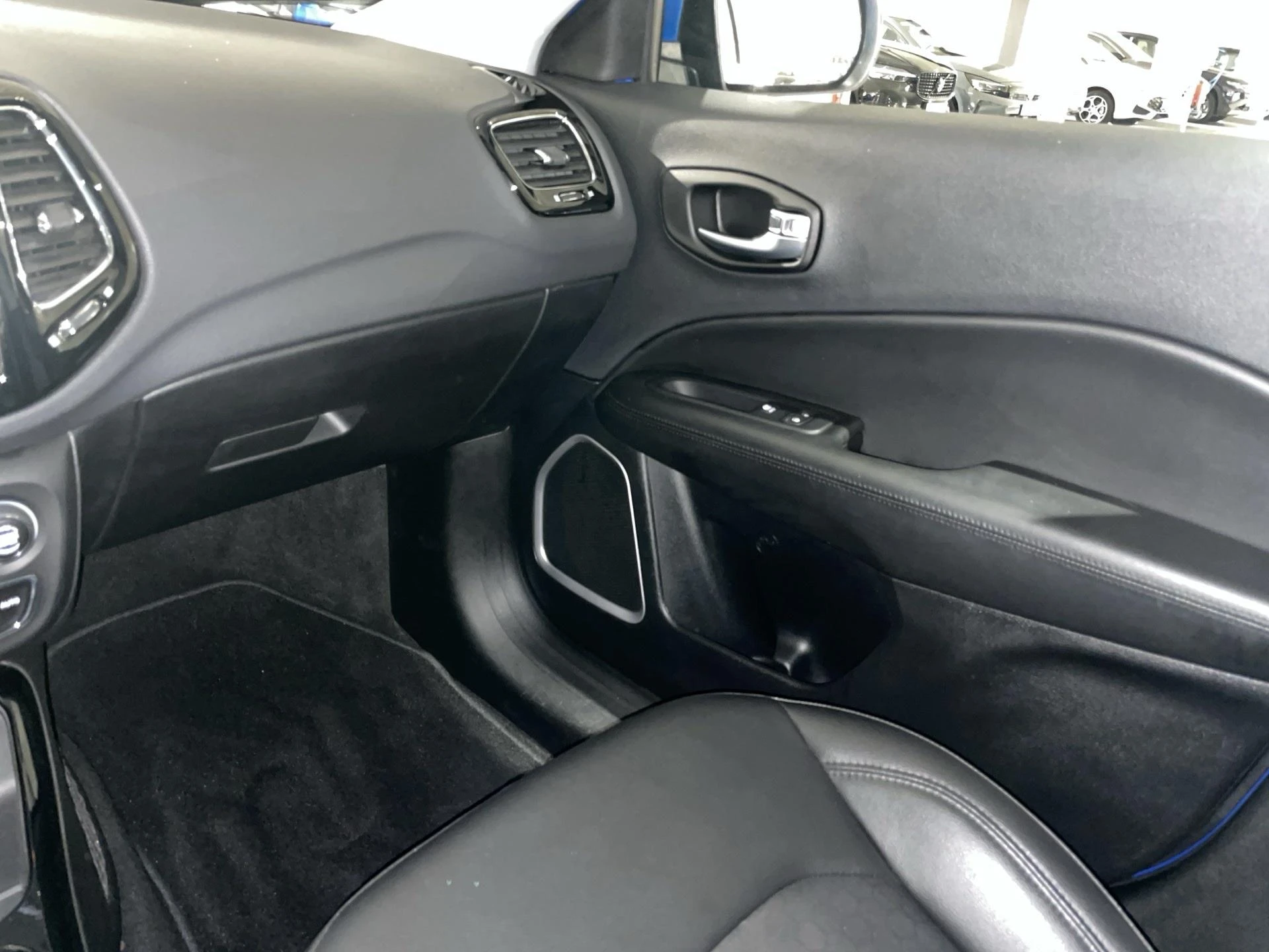 Jeep-Compass-image-8