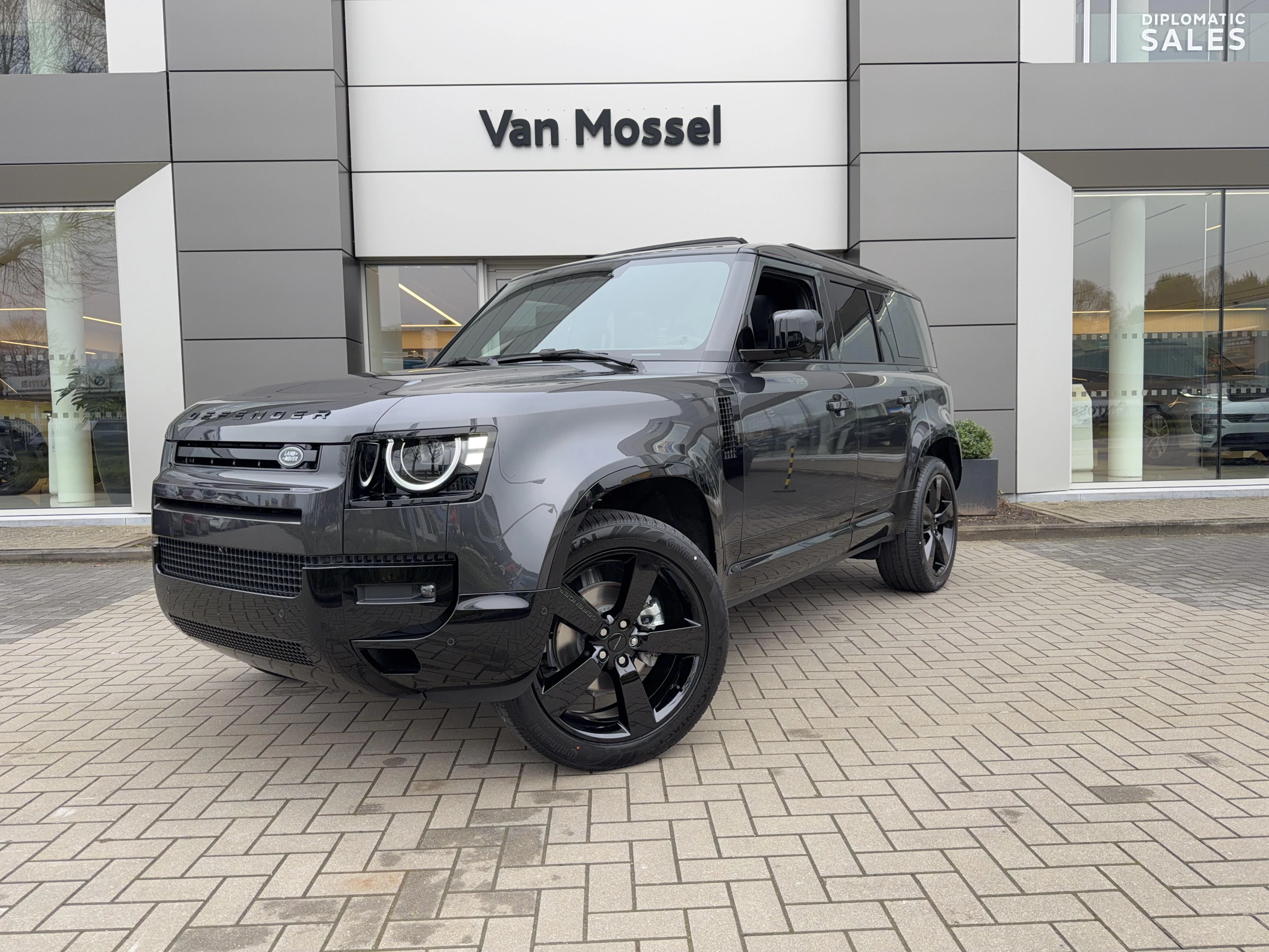 Land Rover-Defender-image-0