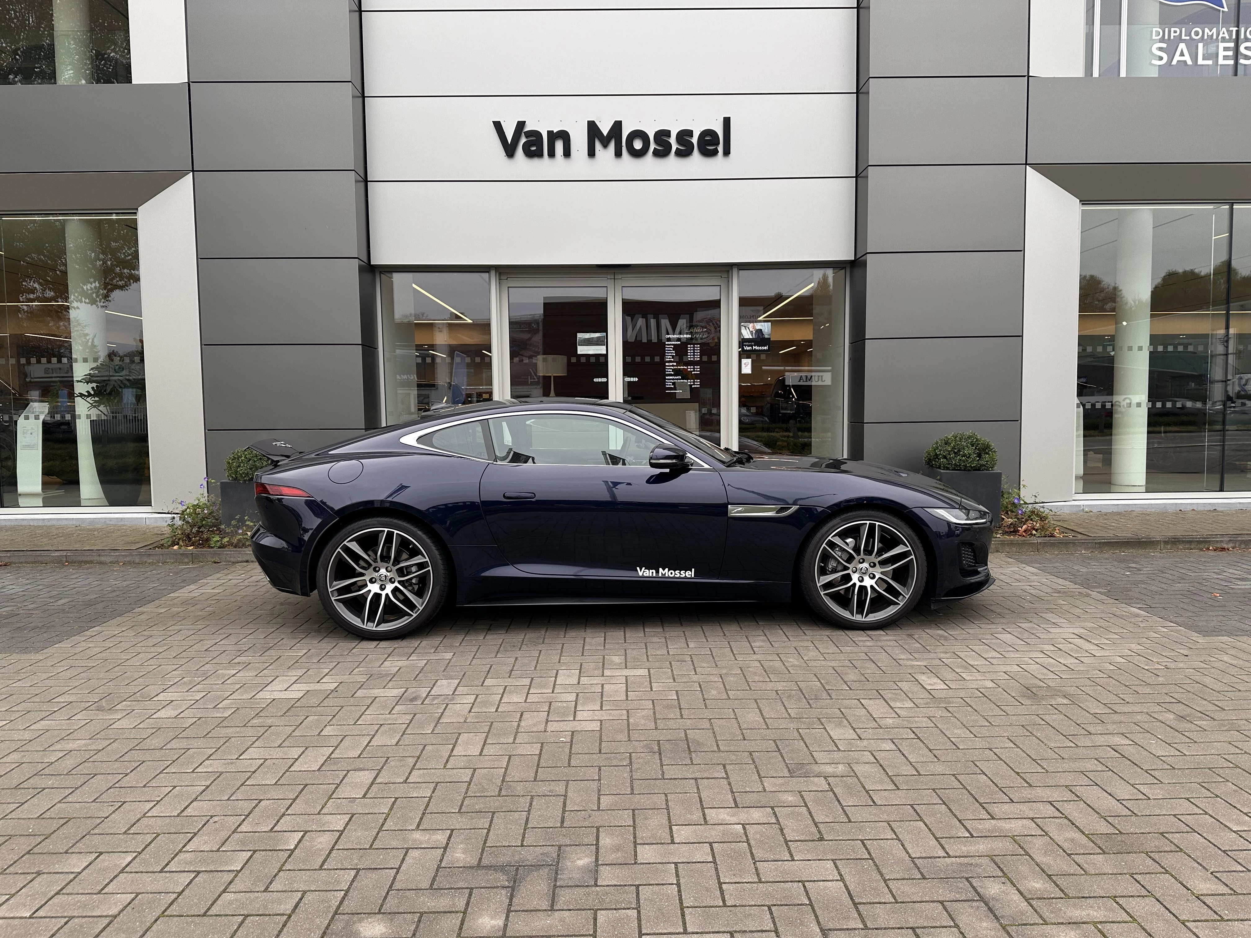 Jaguar-F-Type-image-6