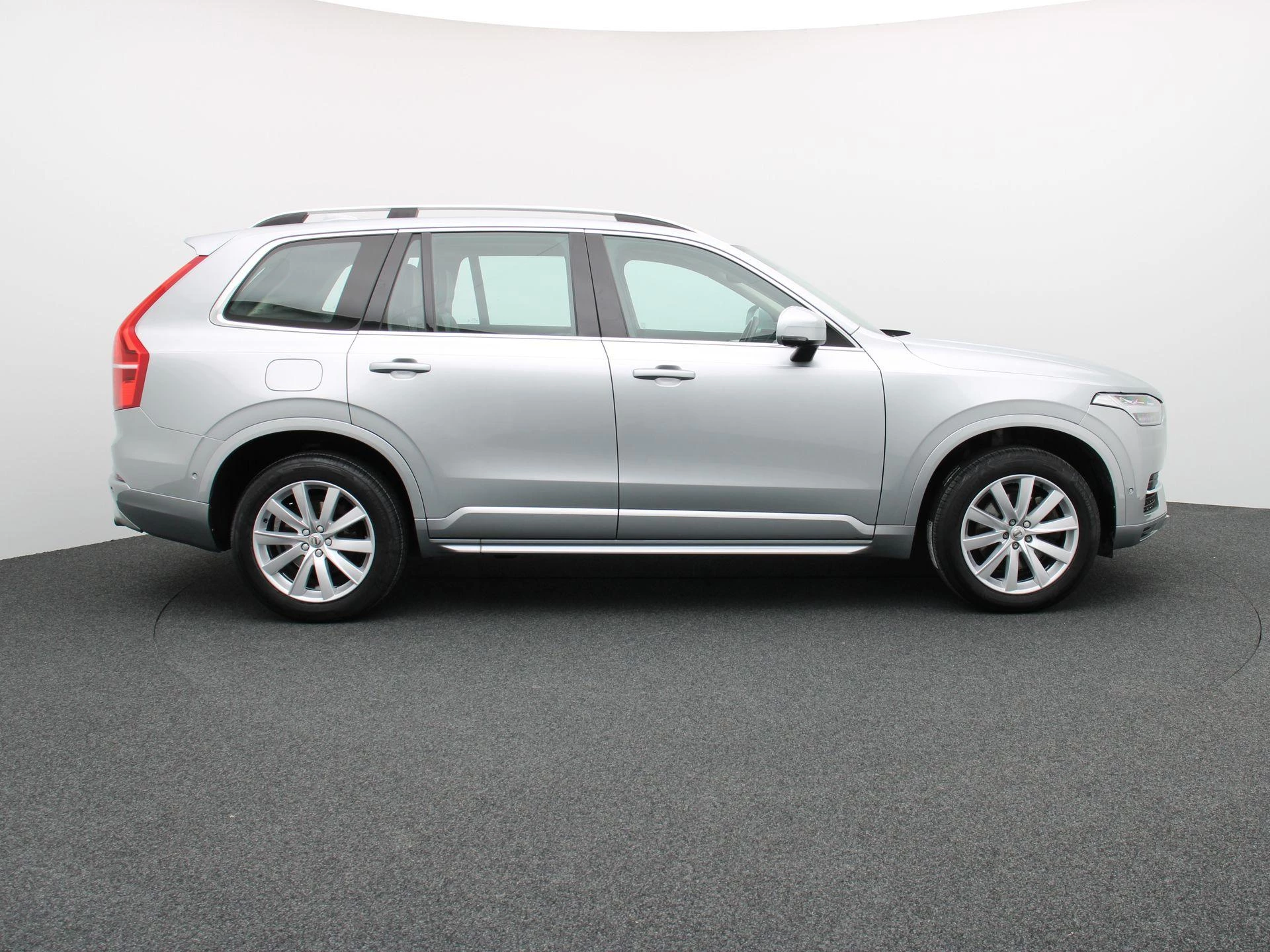 Volvo-XC90-image-5