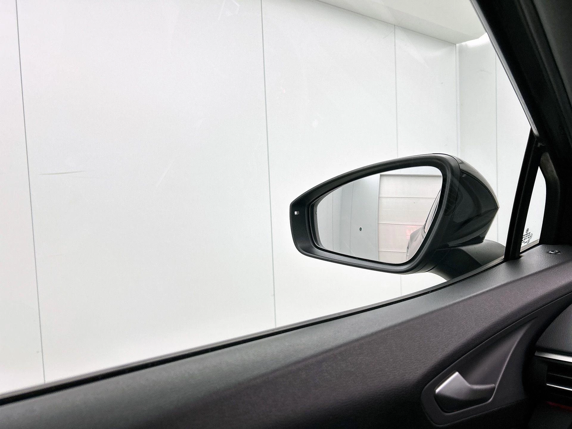 Volkswagen ID.4 Max 77 kWh