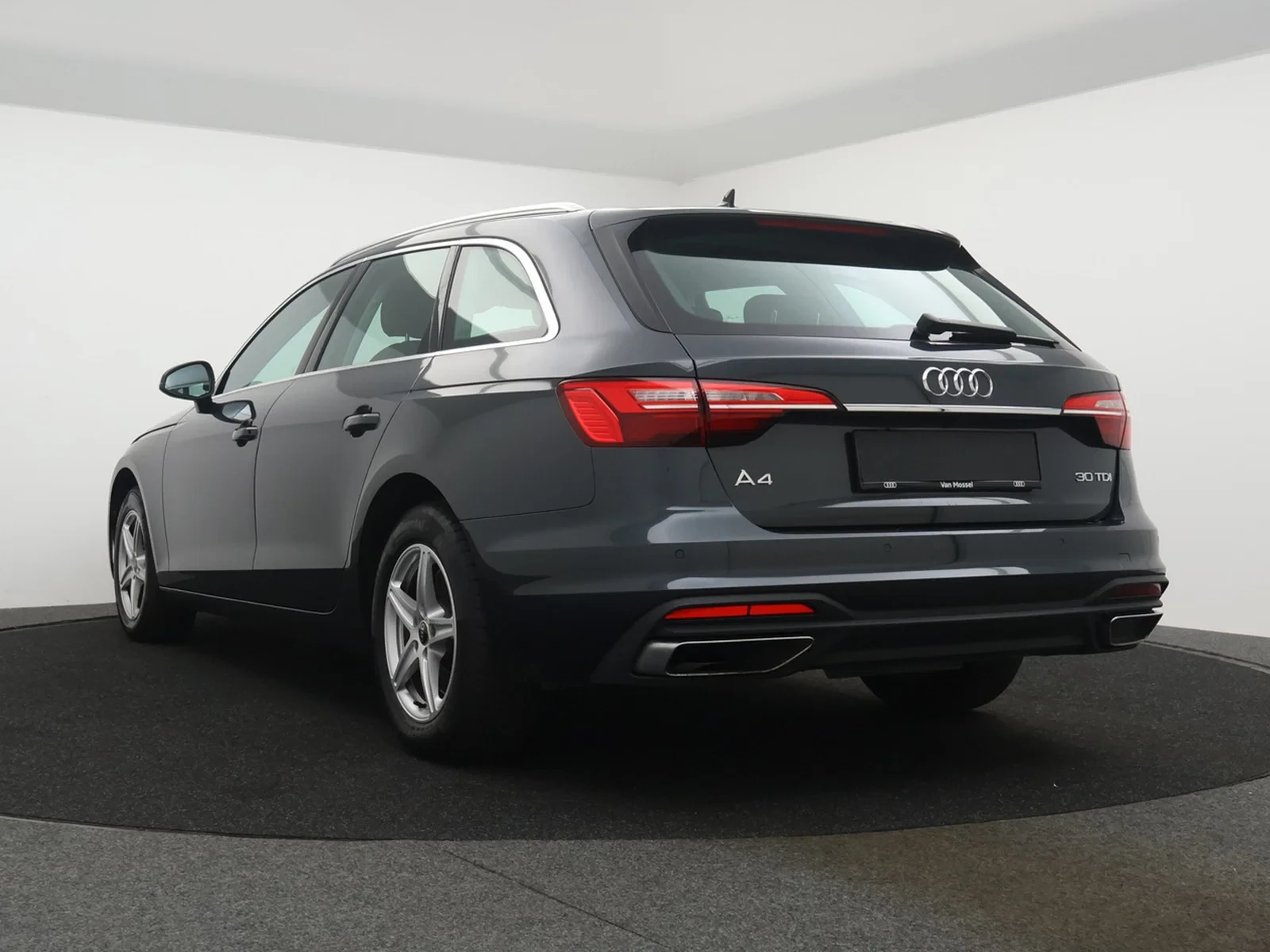 Audi-A4-image-25