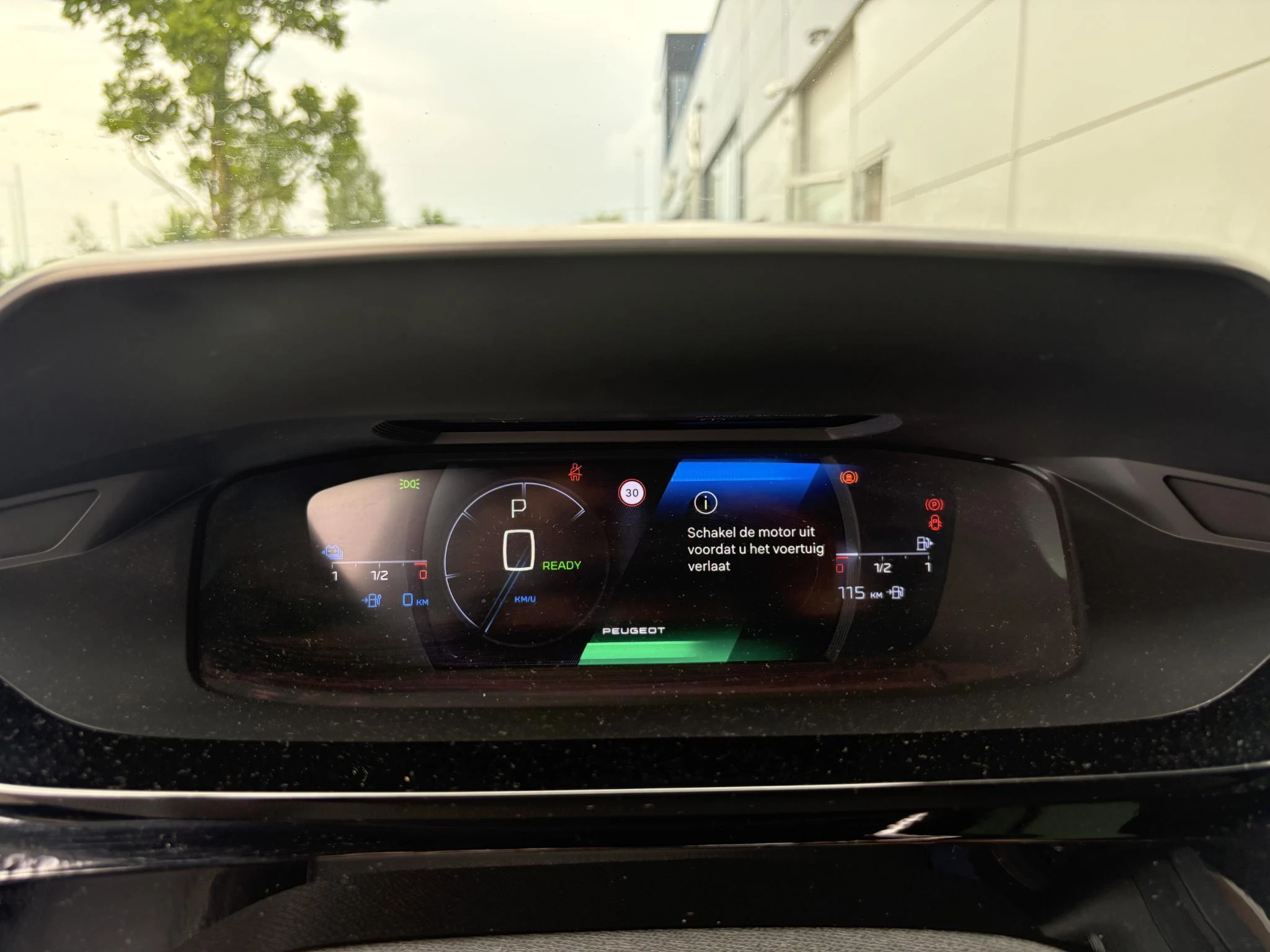 Peugeot 408 1.6 HYbrid GT 225 EAT8 First Edition