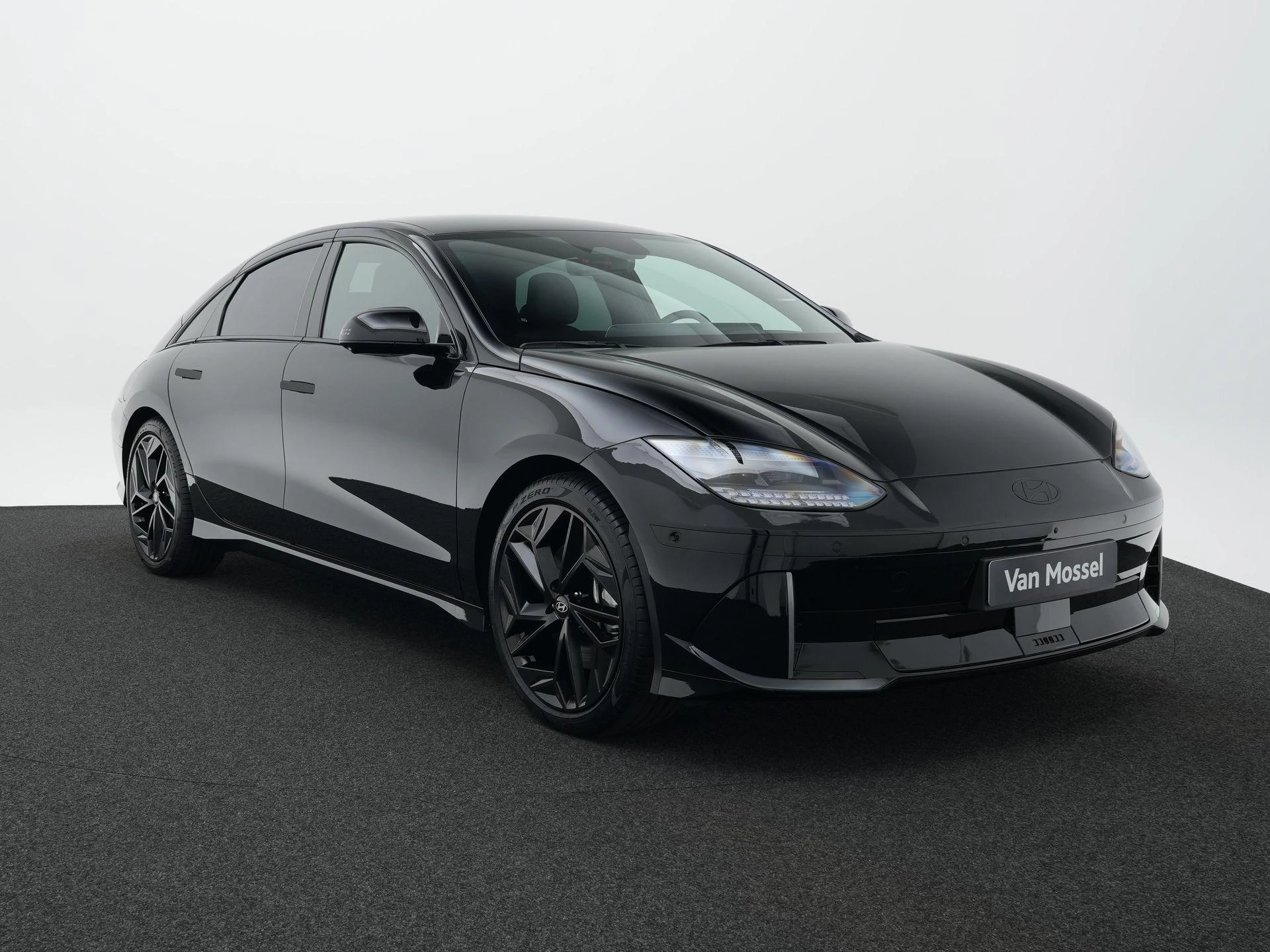 Hyundai-IONIQ 6-image-12