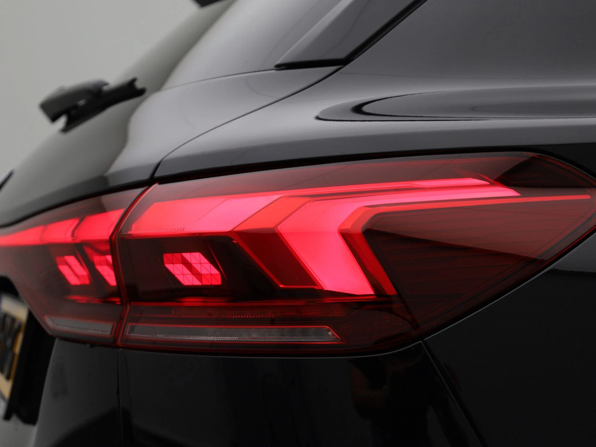 Audi-Q6 e-tron-image-58