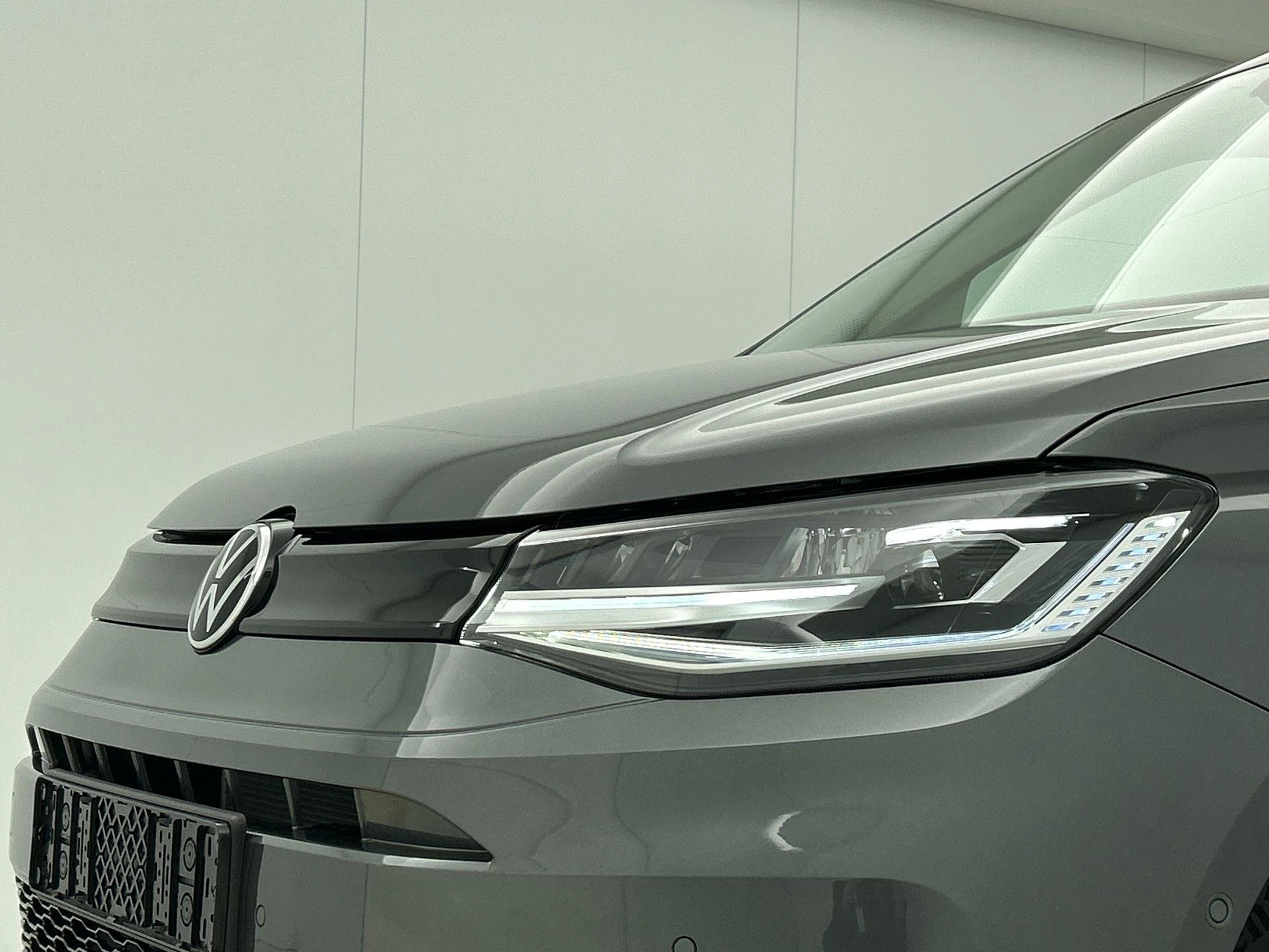 Volkswagen-Caddy-image-33